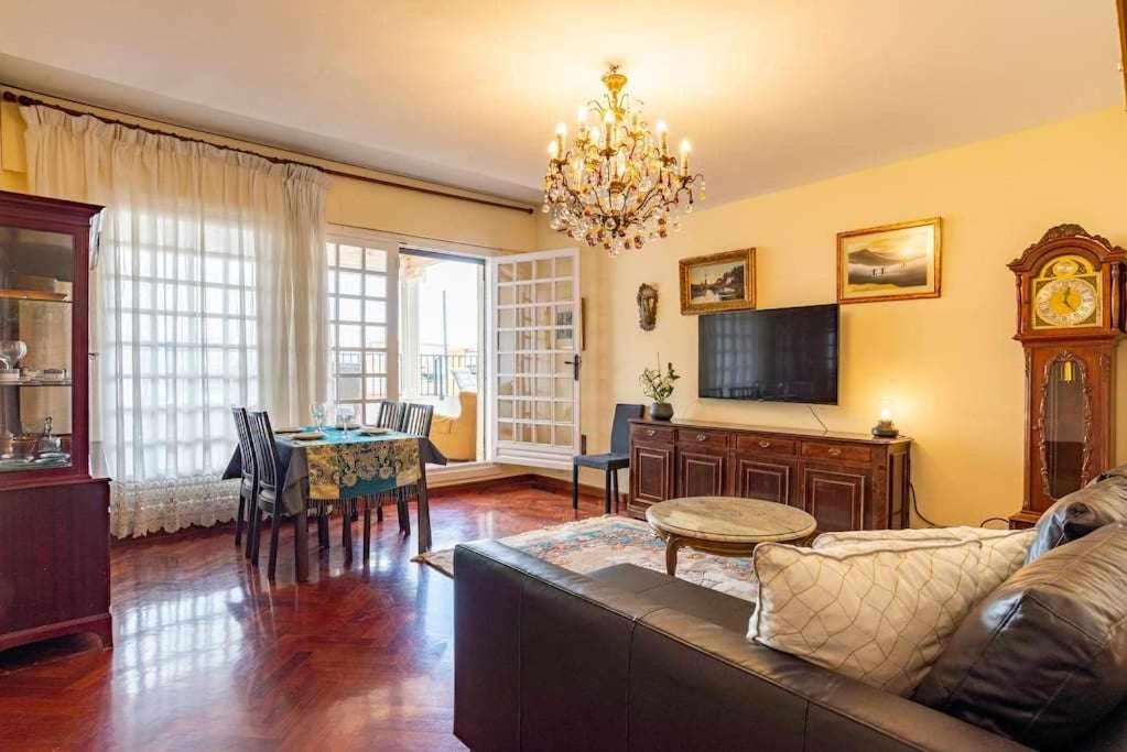 Apartment Atico Soho Maria Luisa *