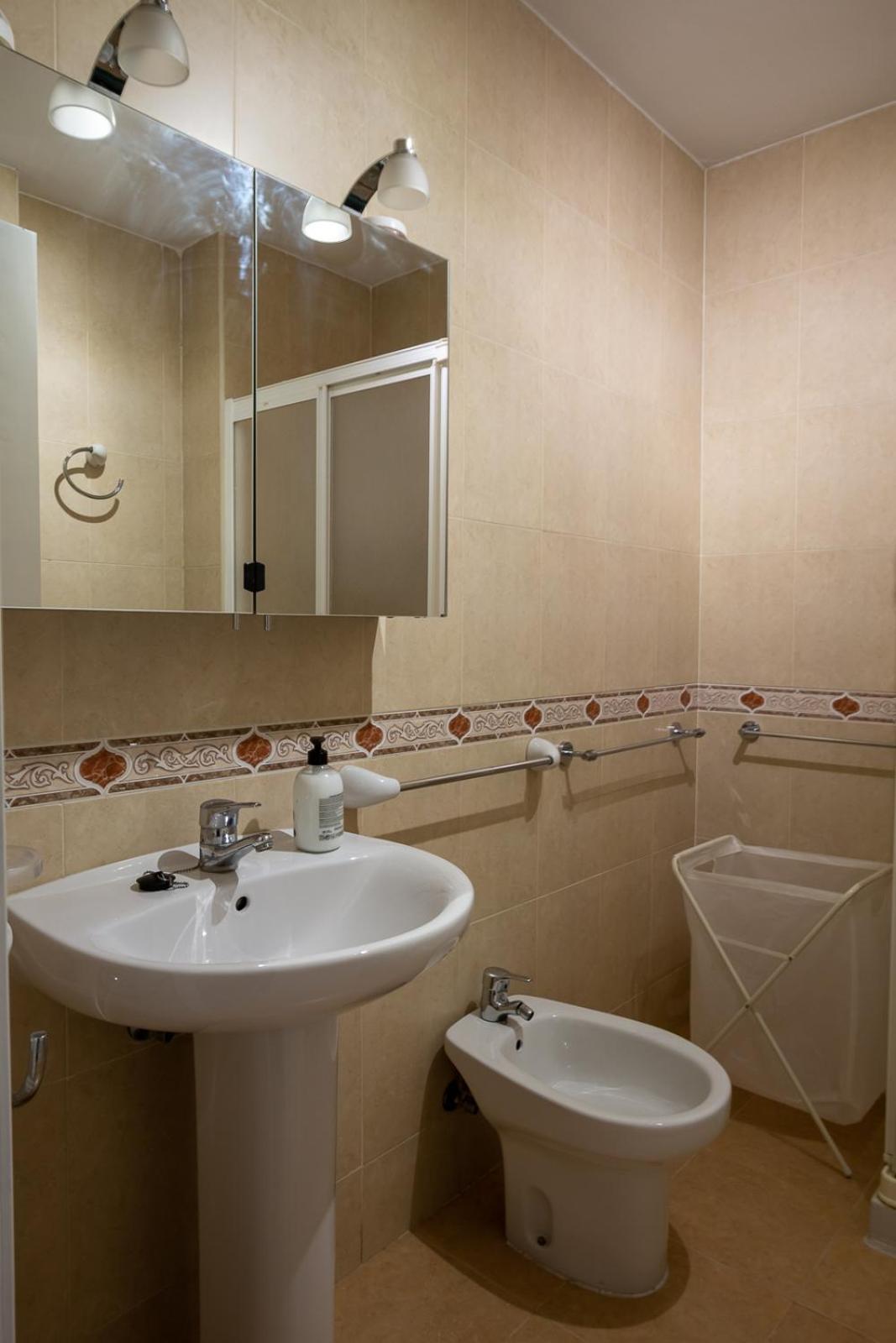 Apartment Center With Parking Malaga