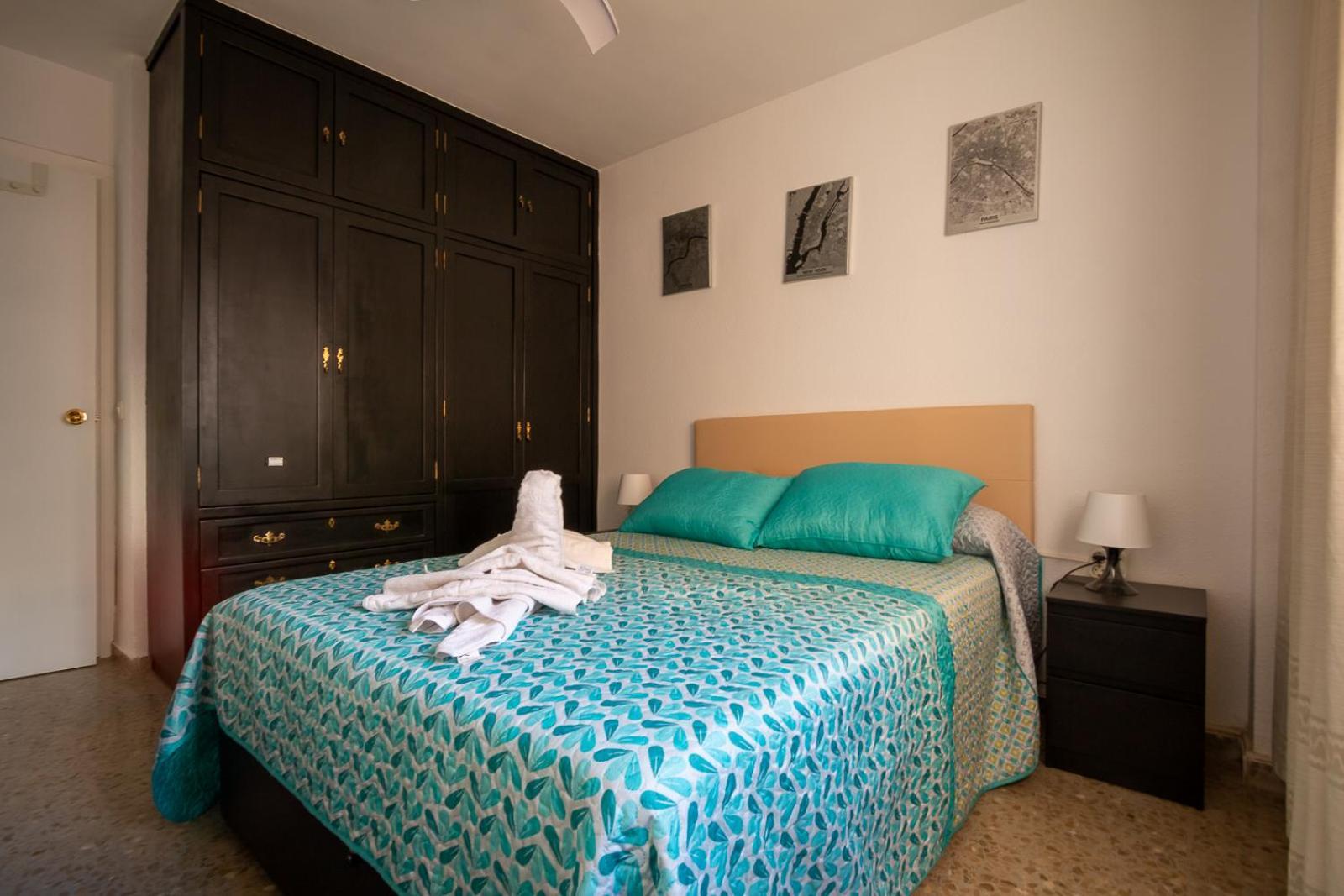 Apartment Center With Parking *