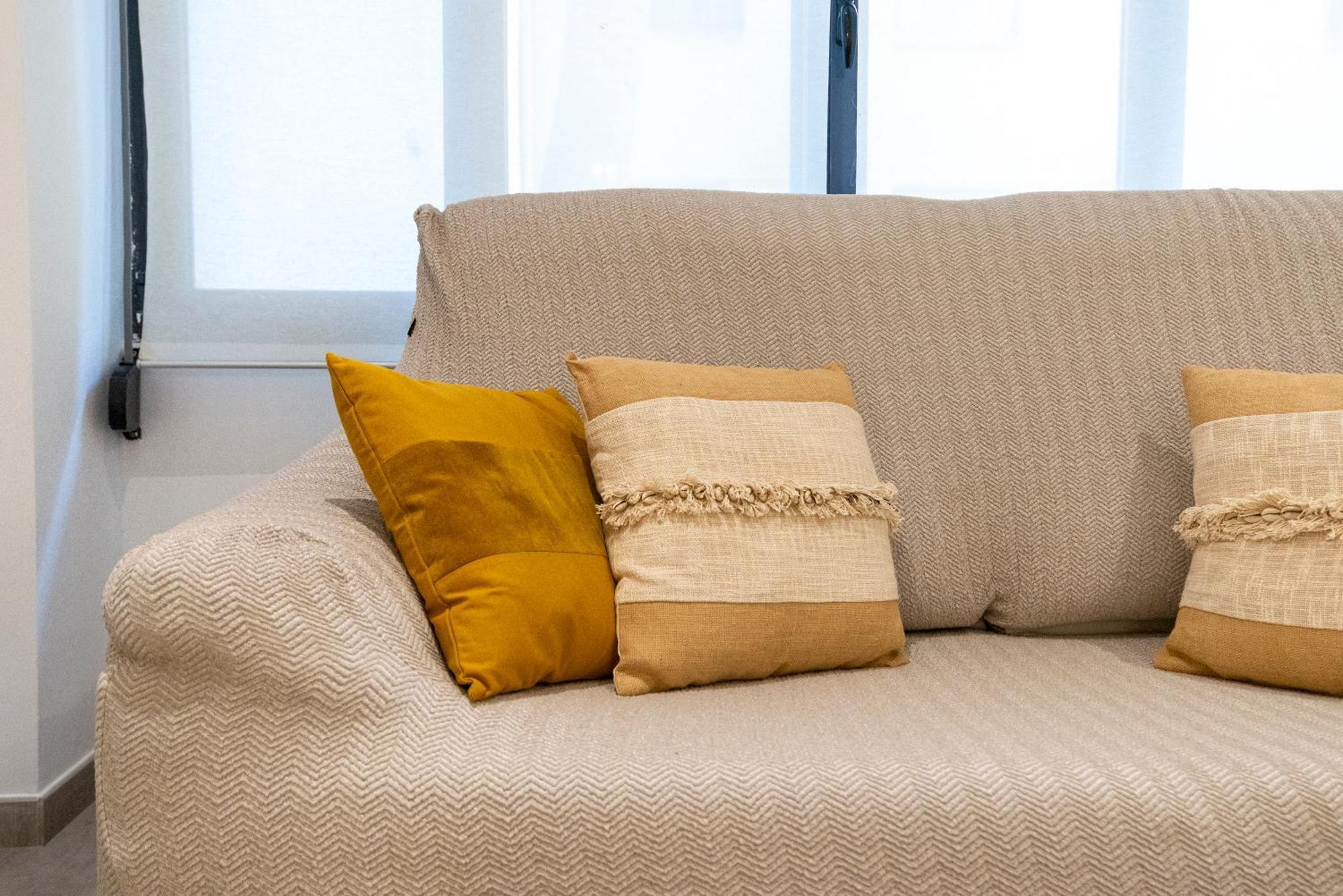 Andres Perez & Quiet Courtyard By Ele Apartamento
