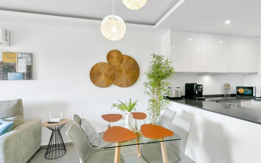 Riviera - Relaxing, Spacious, Amazing Location *