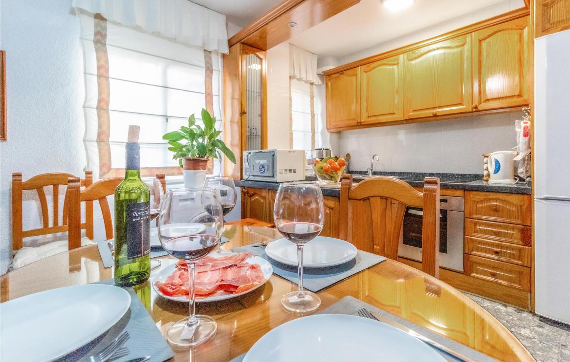 Stunning In Mlaga With 2 Bedrooms And Wifi Holiday home *