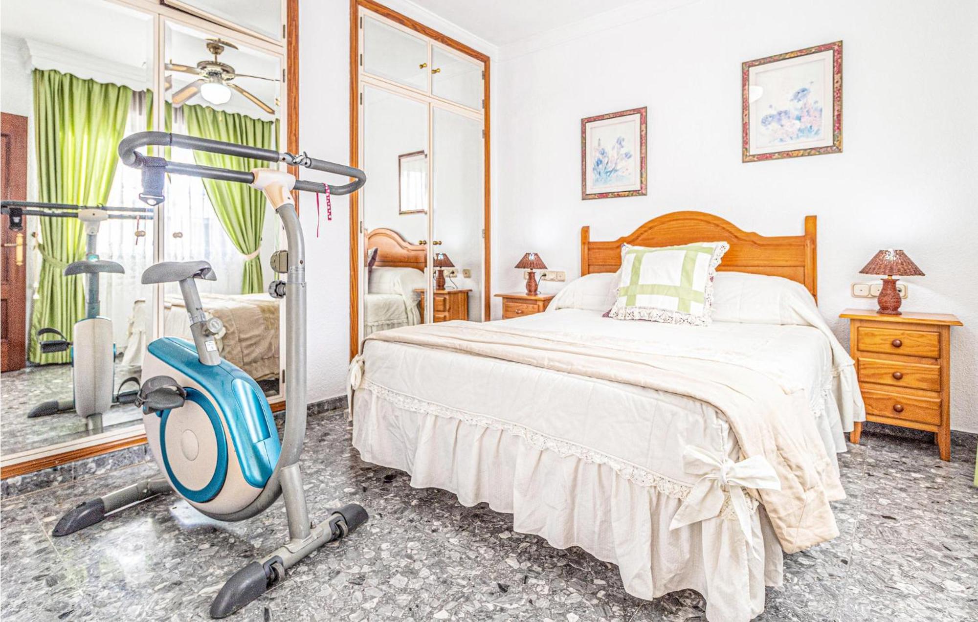 Stunning In Mlaga With 2 Bedrooms And Wifi * Malaga