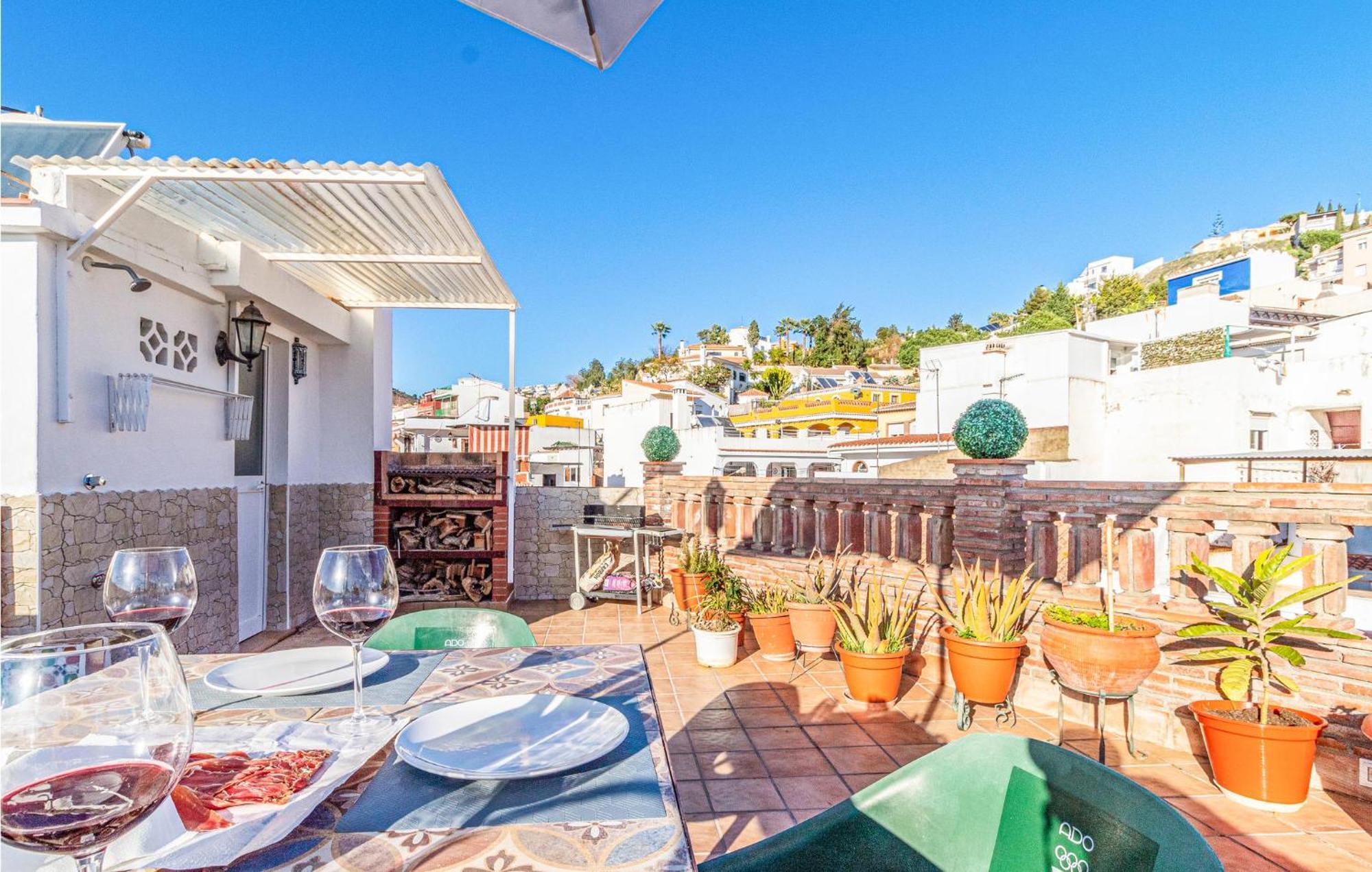 Stunning In Mlaga With 2 Bedrooms And Wifi Holiday home *