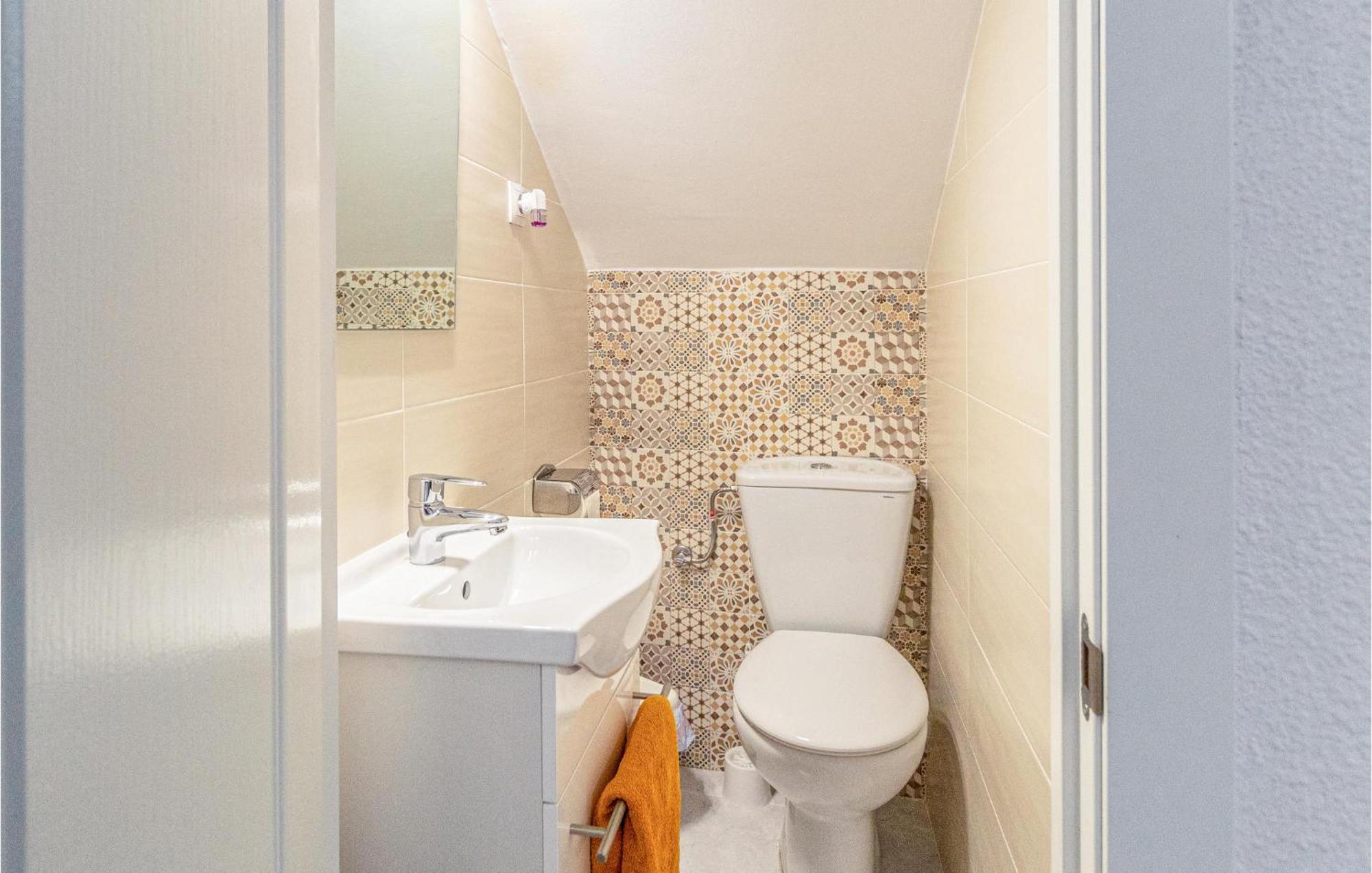 Holiday home Stunning In Mlaga With 2 Bedrooms And Wifi Malaga
