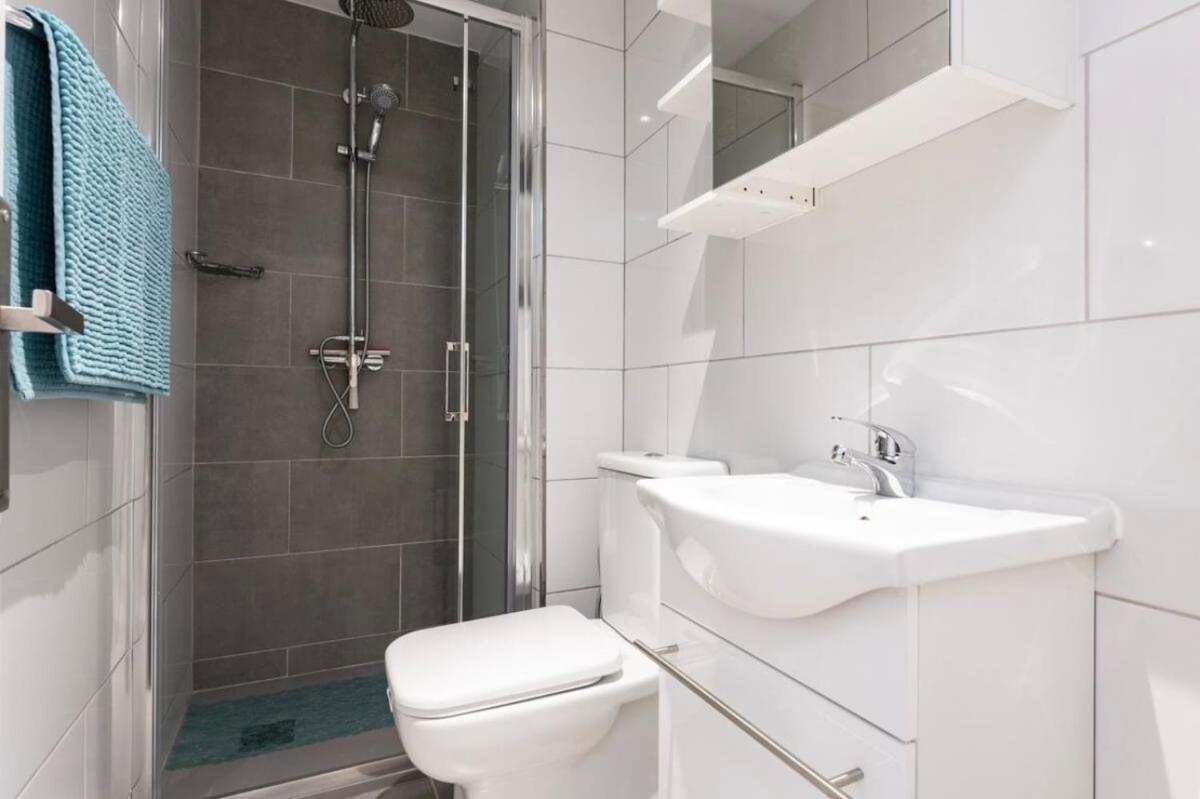 Apartment Ocean View By Holidays2rent Malaga