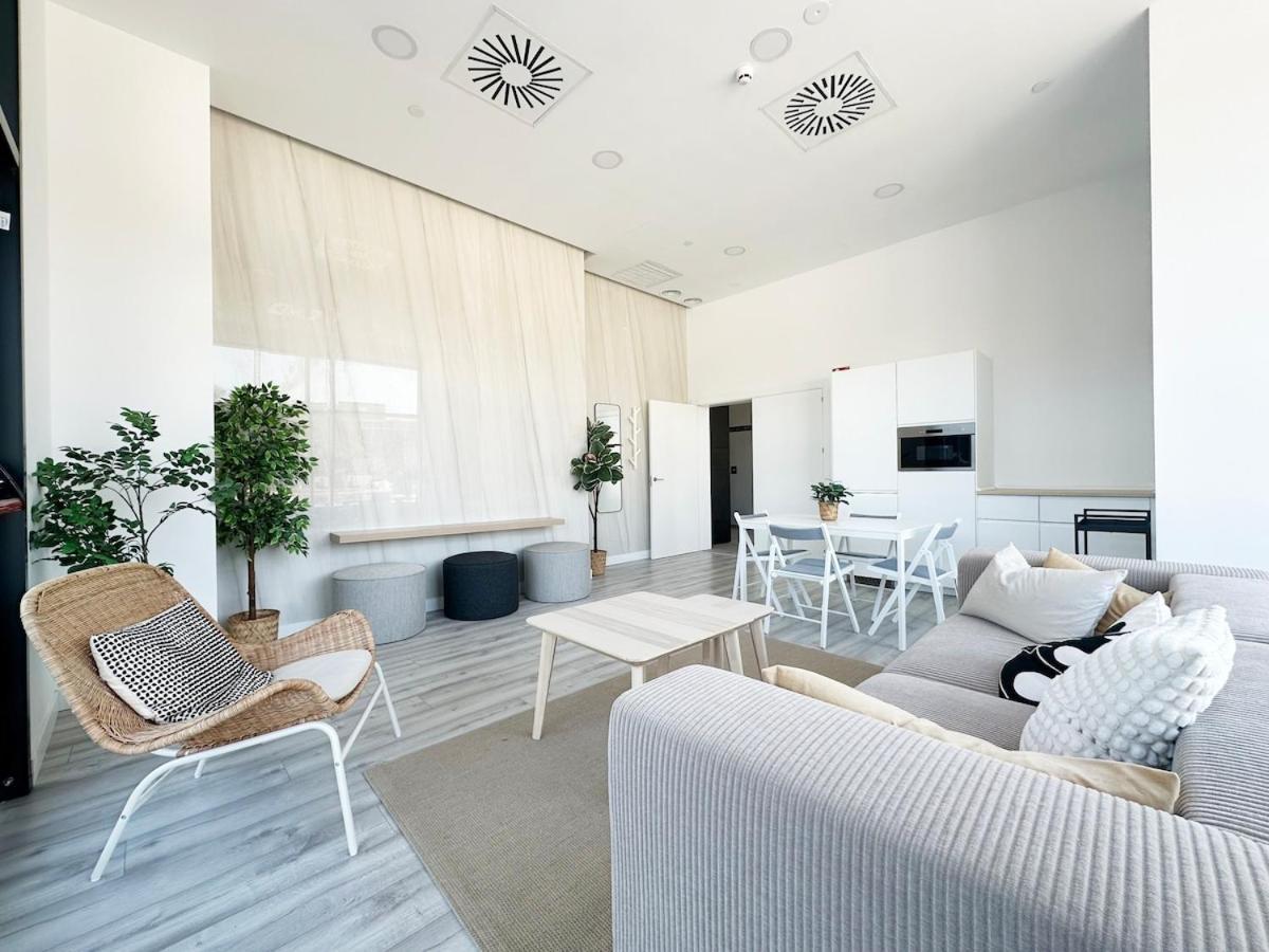 Apartment Luxury 3 Bed 26 Floor Malaga