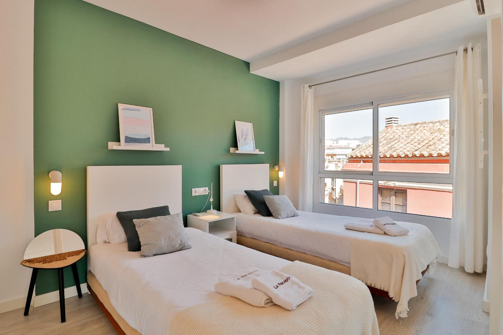 C89 - Luxurious Penthouse With Private Terrace Apartment *
