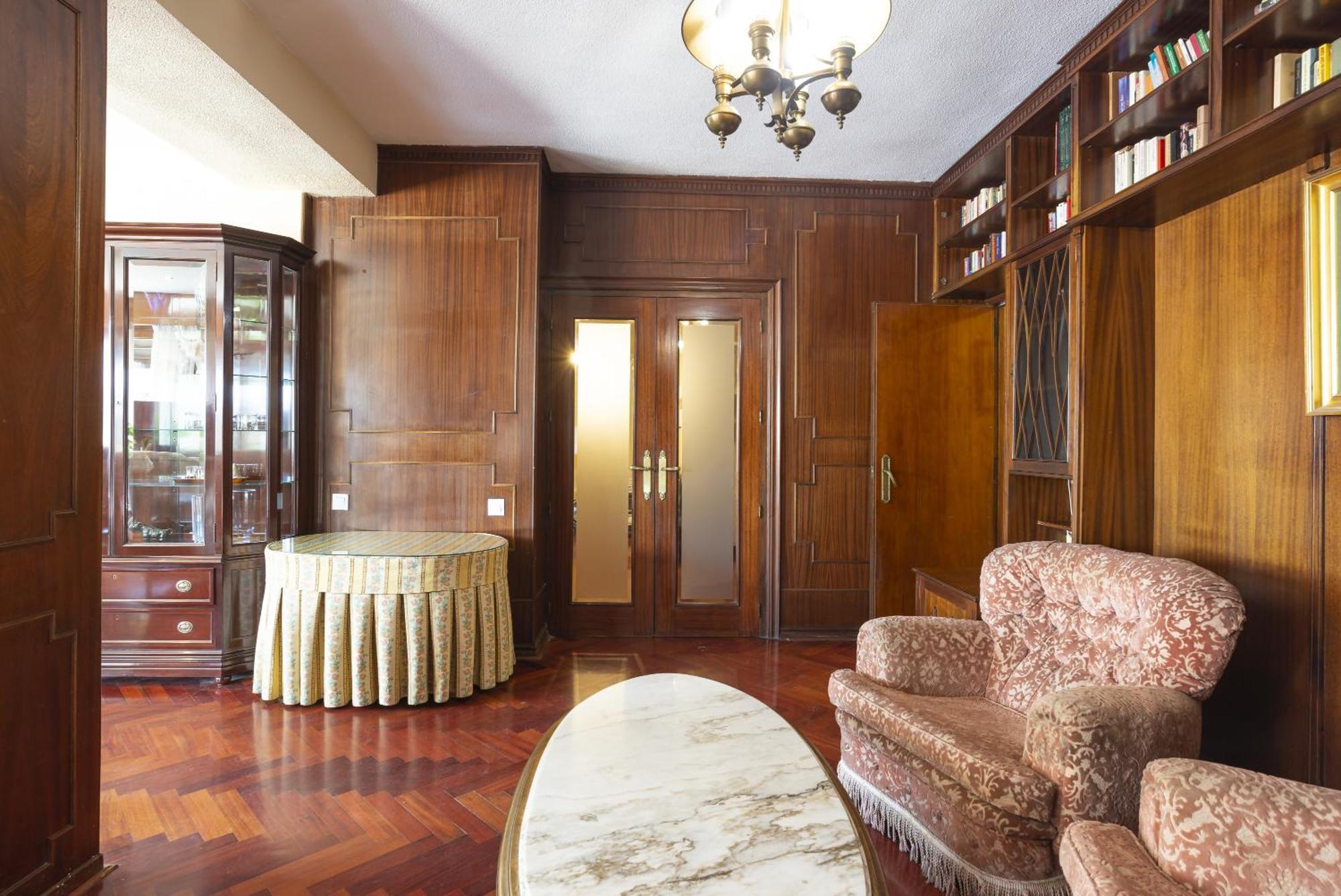 Gran Atico En El Soho De 7 Appartement