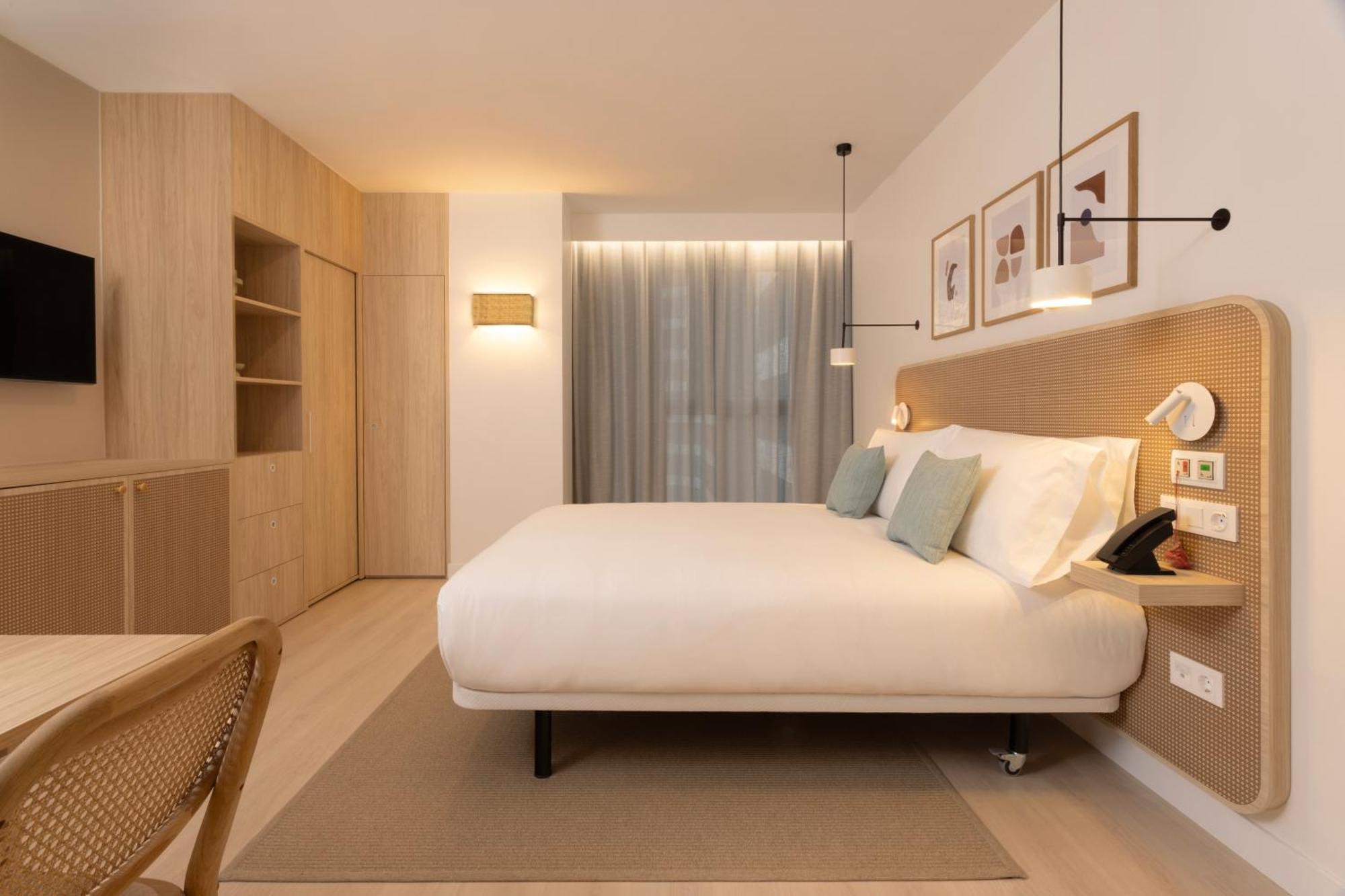 Staybridge & By Ihg Hotel Malaga