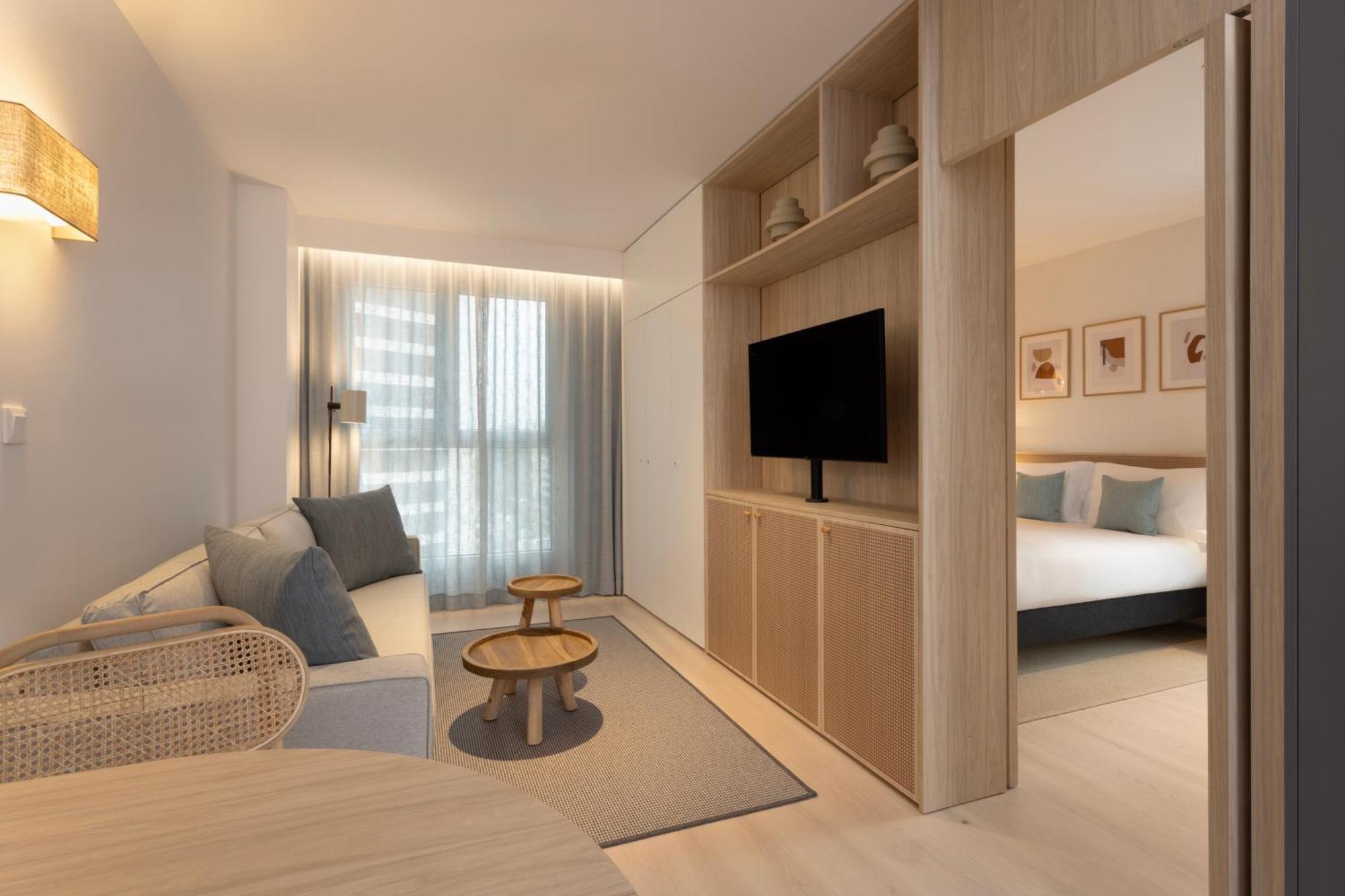 Hotel Staybridge & By Ihg