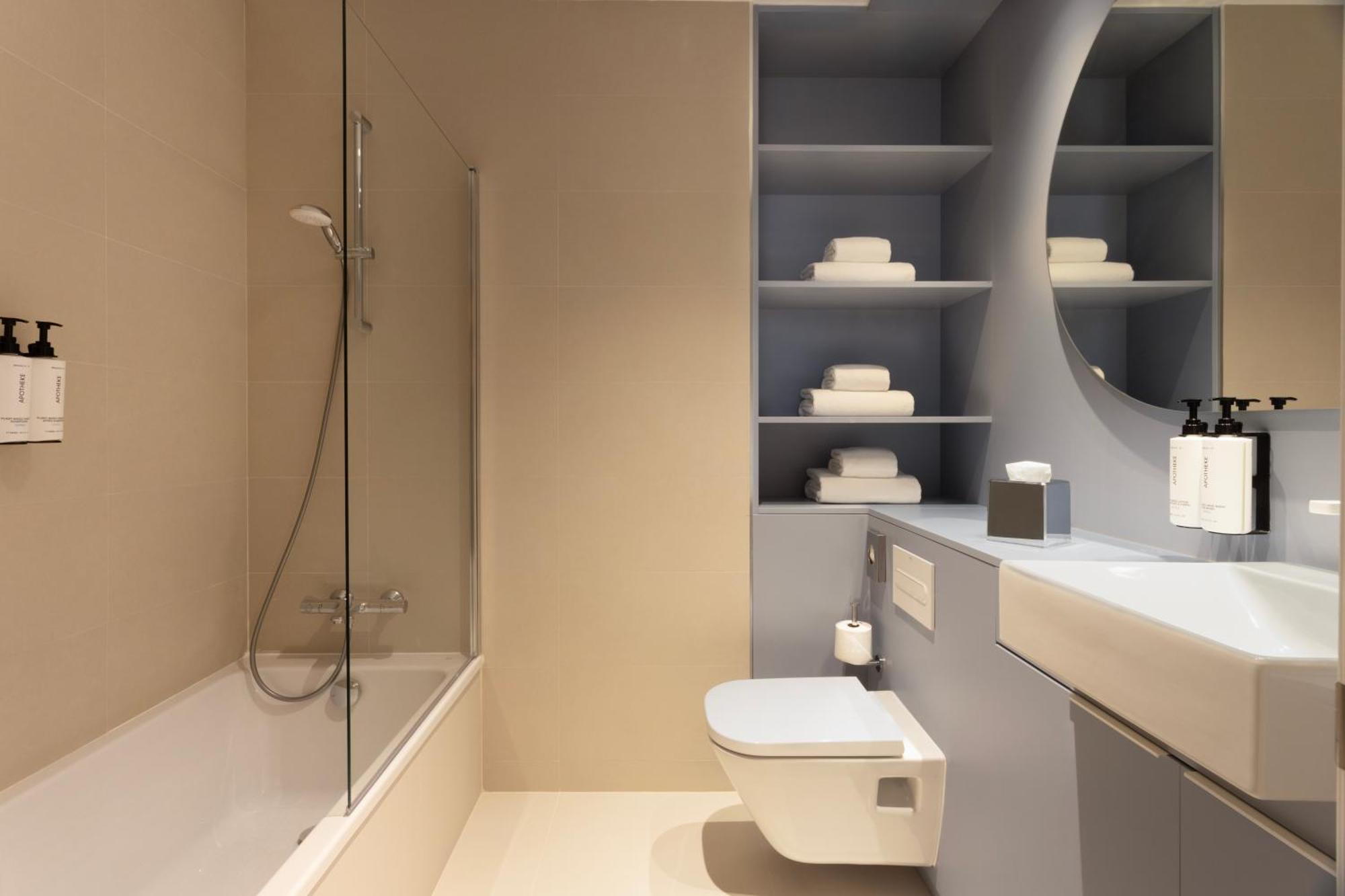 Staybridge & By Ihg *