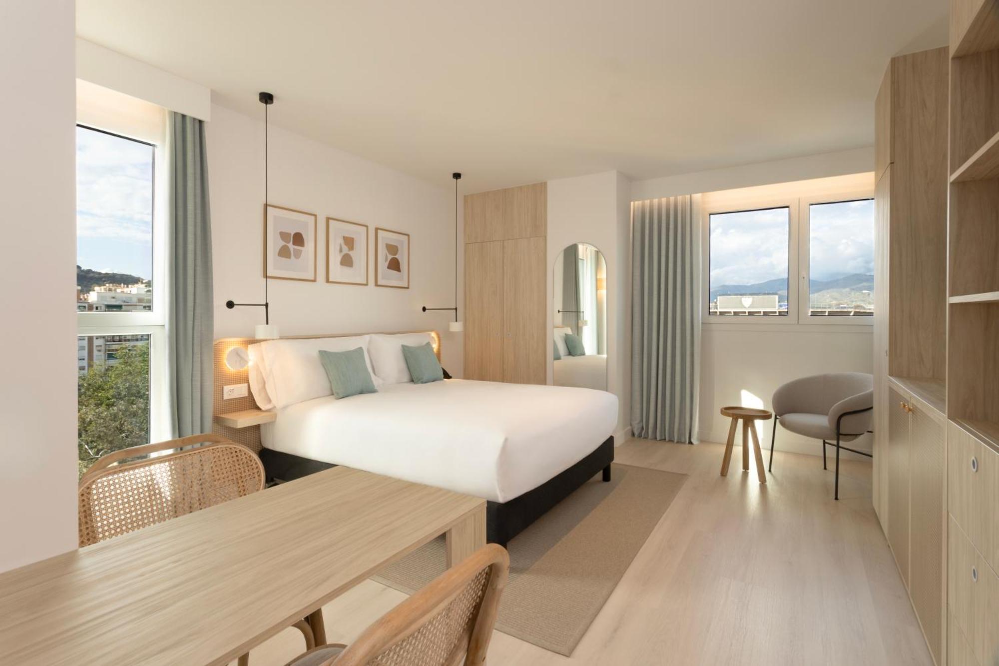 Hotel Staybridge & By Ihg