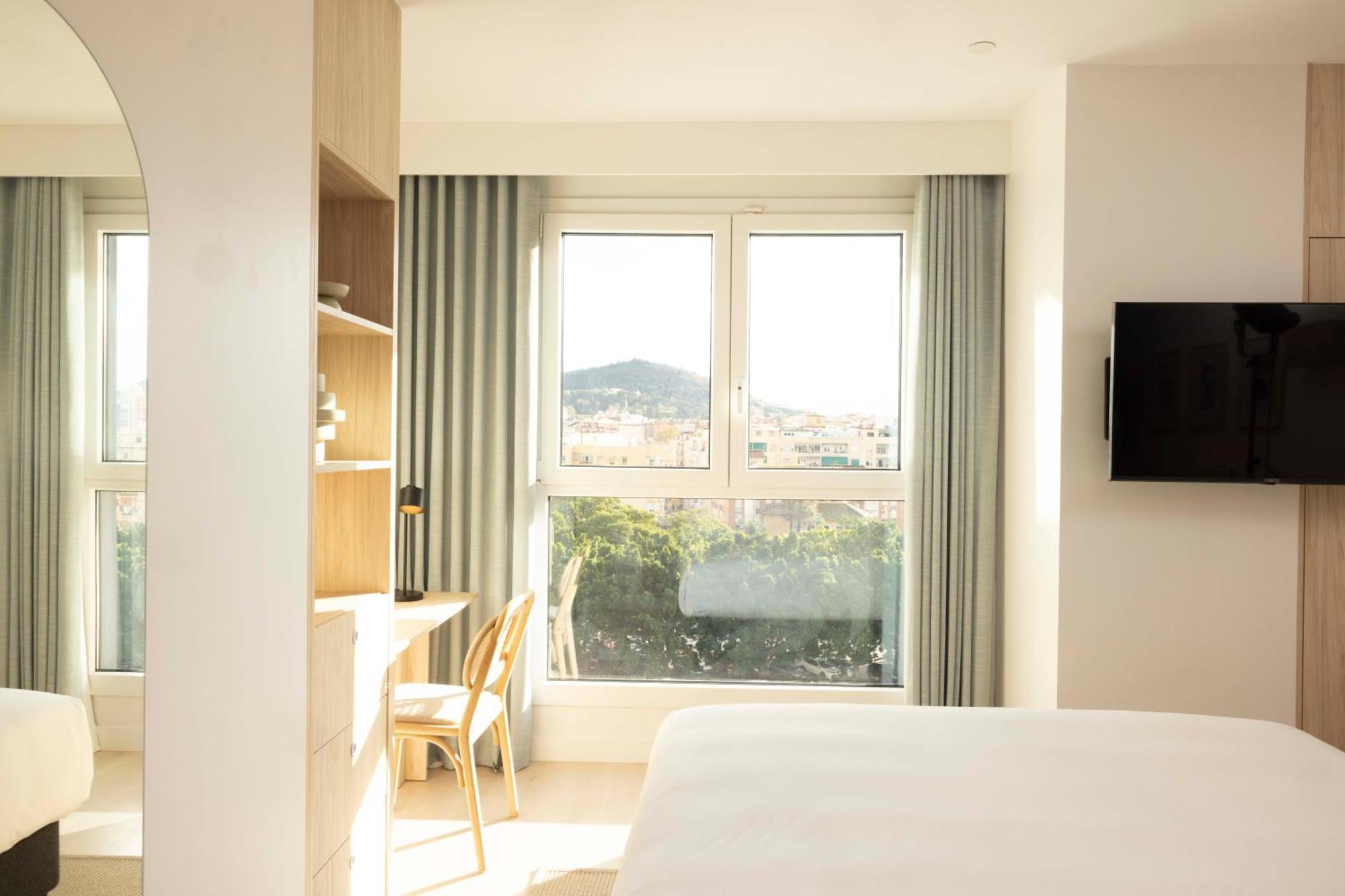 Hotel Staybridge & By Ihg Malaga