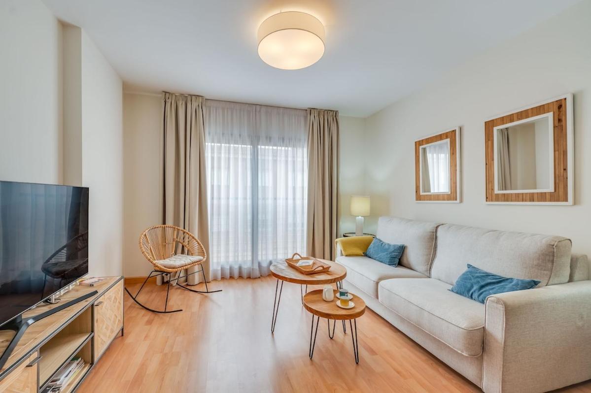 Apartment Modern & Cozy Near Old Town