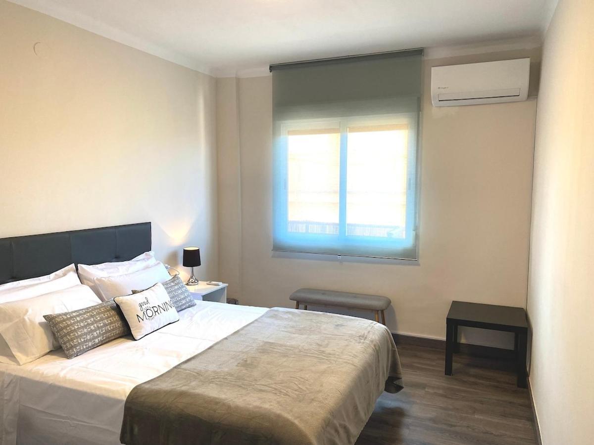 Apartment Apartment, 3 Bedrooms, Downtown *