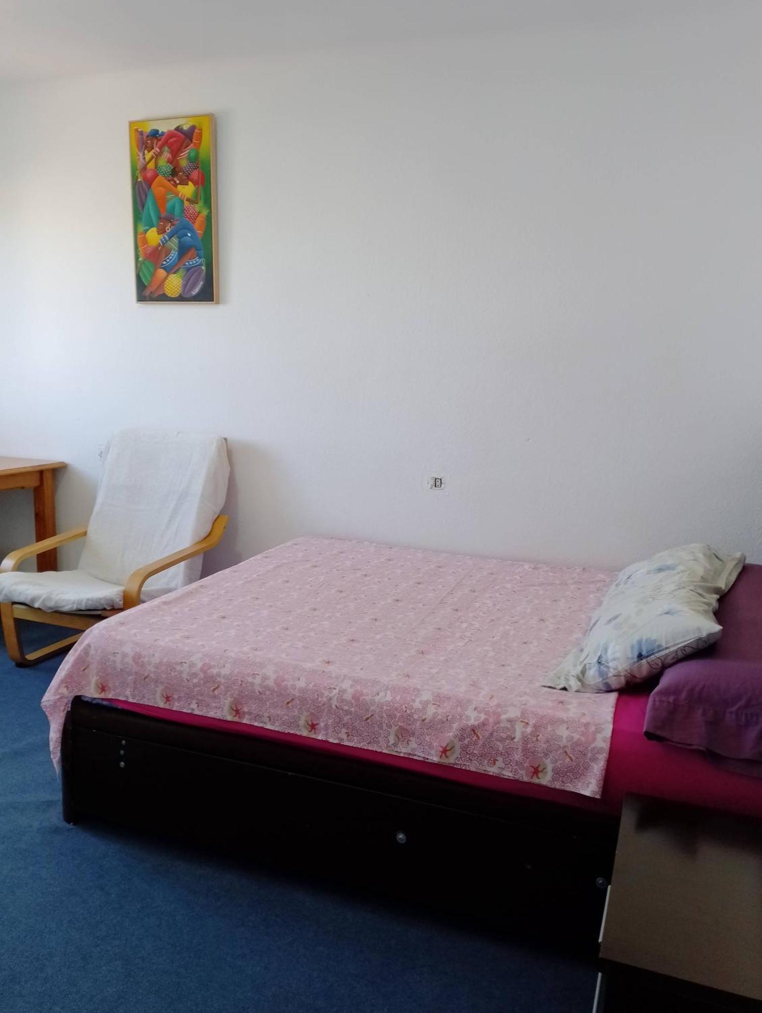 Privada Comoda Centro Vialia Estacion De Tren Maria Zambrano Y Tambien Cerca A La Playa Homestay