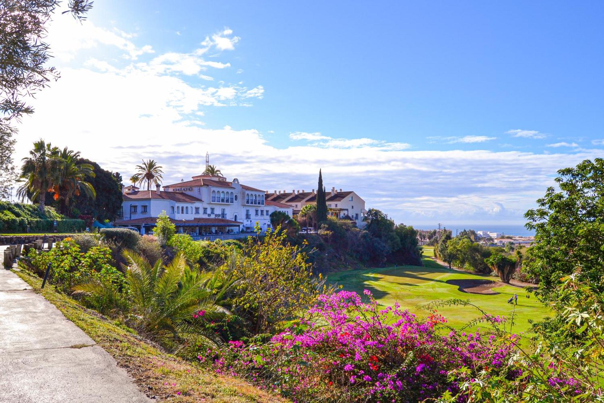 Apartamento Añoreta Golf Con Parking Málaga