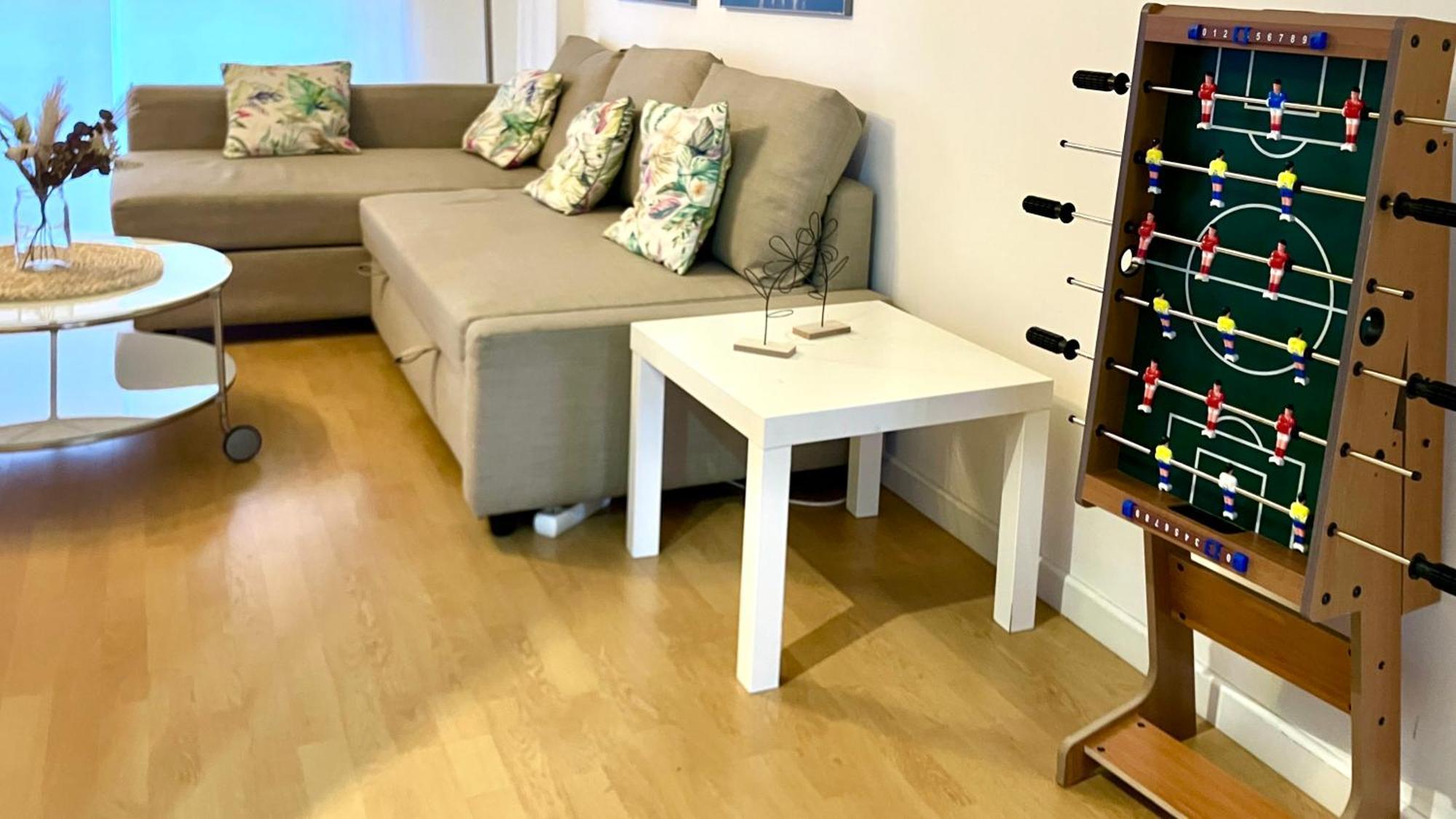 Maravilloso Centrico De 70m2, Jardin Propio 40m2 Con Piscina Ninos Y Parking Opcional Apartment *