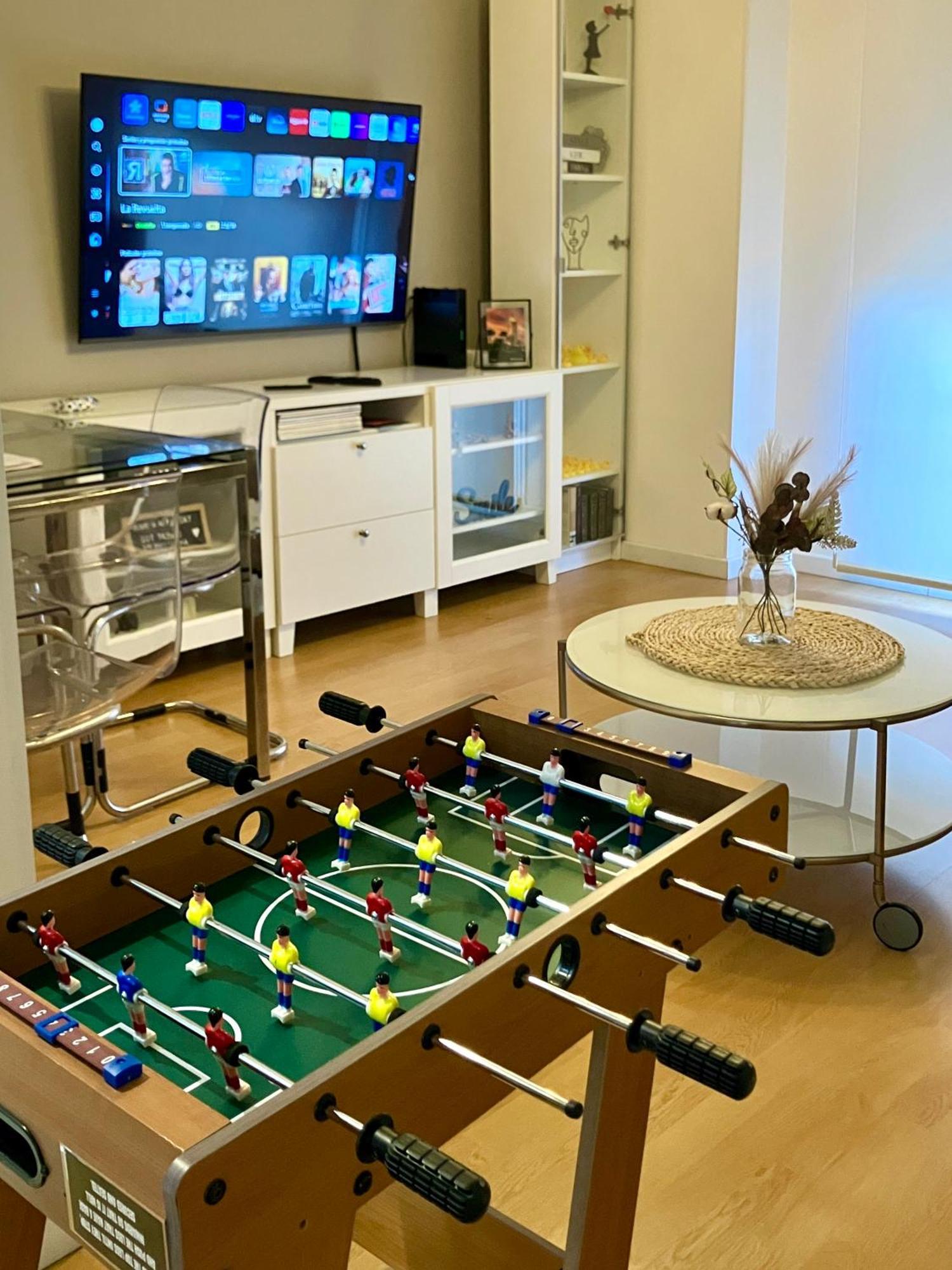 Maravilloso Centrico De 70m2, Jardin Propio 40m2 Con Piscina Ninos Y Parking Opcional Apartment