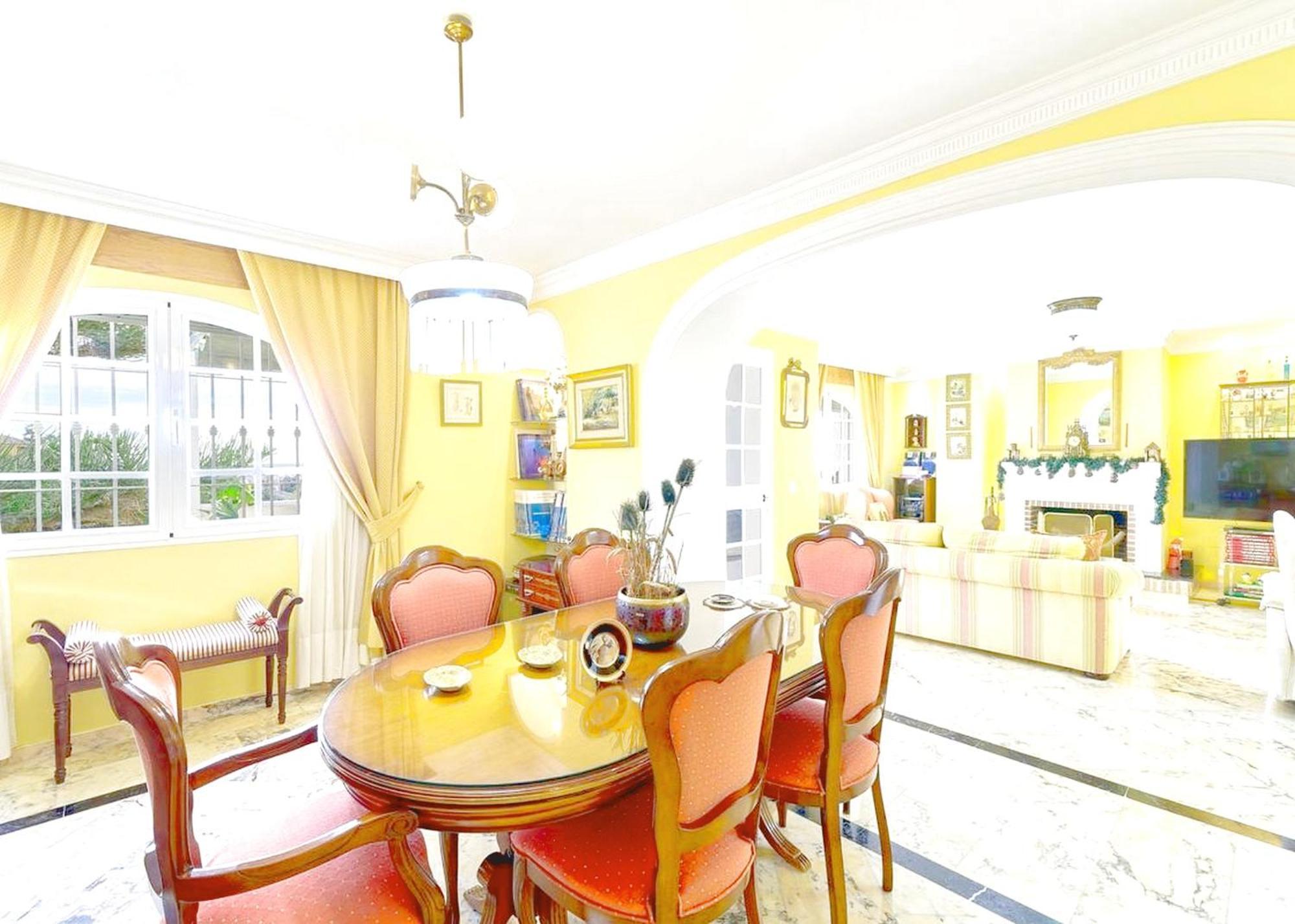 Impeccable Summer Family House Malaga