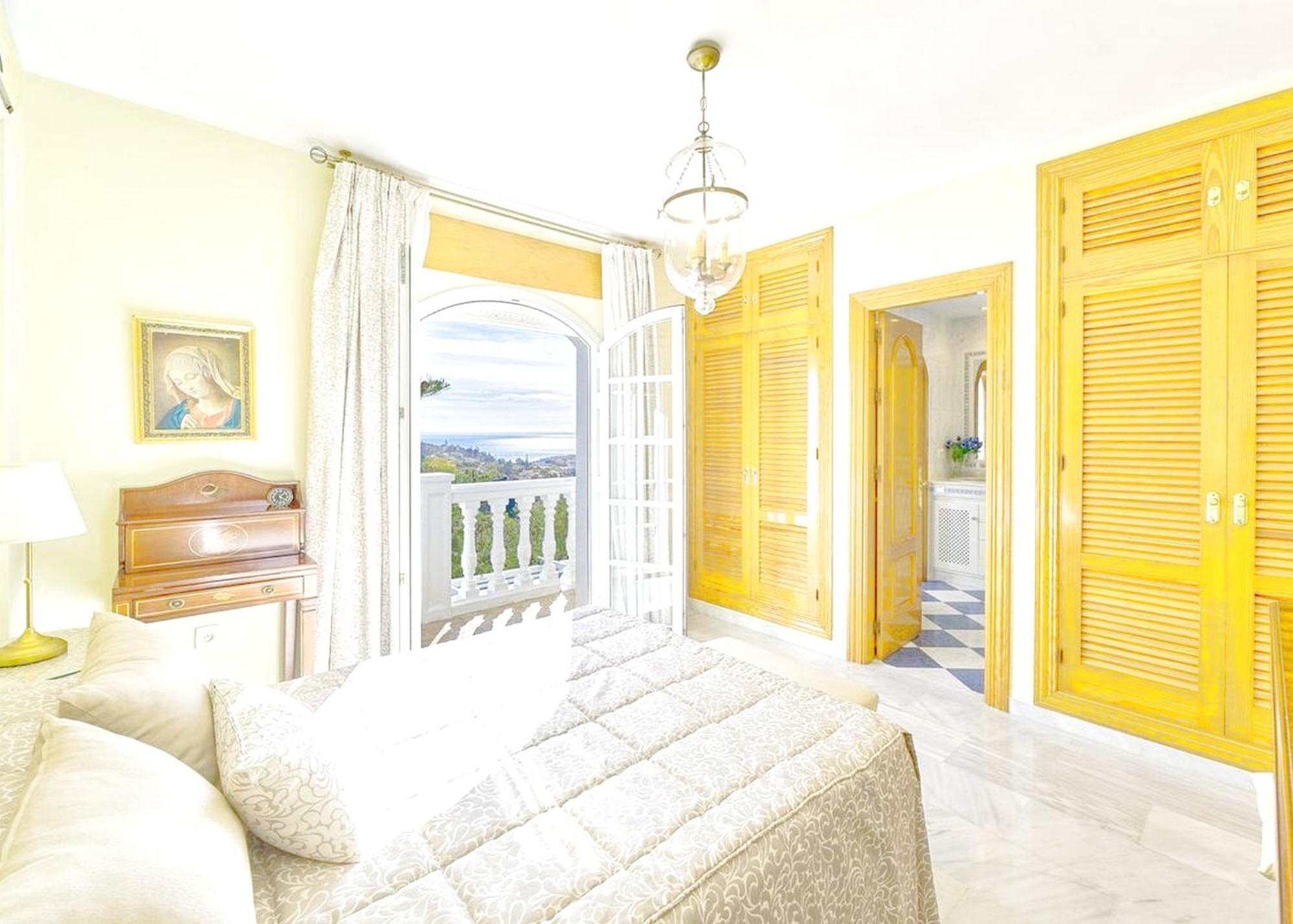 Impeccable Summer Family House Malaga