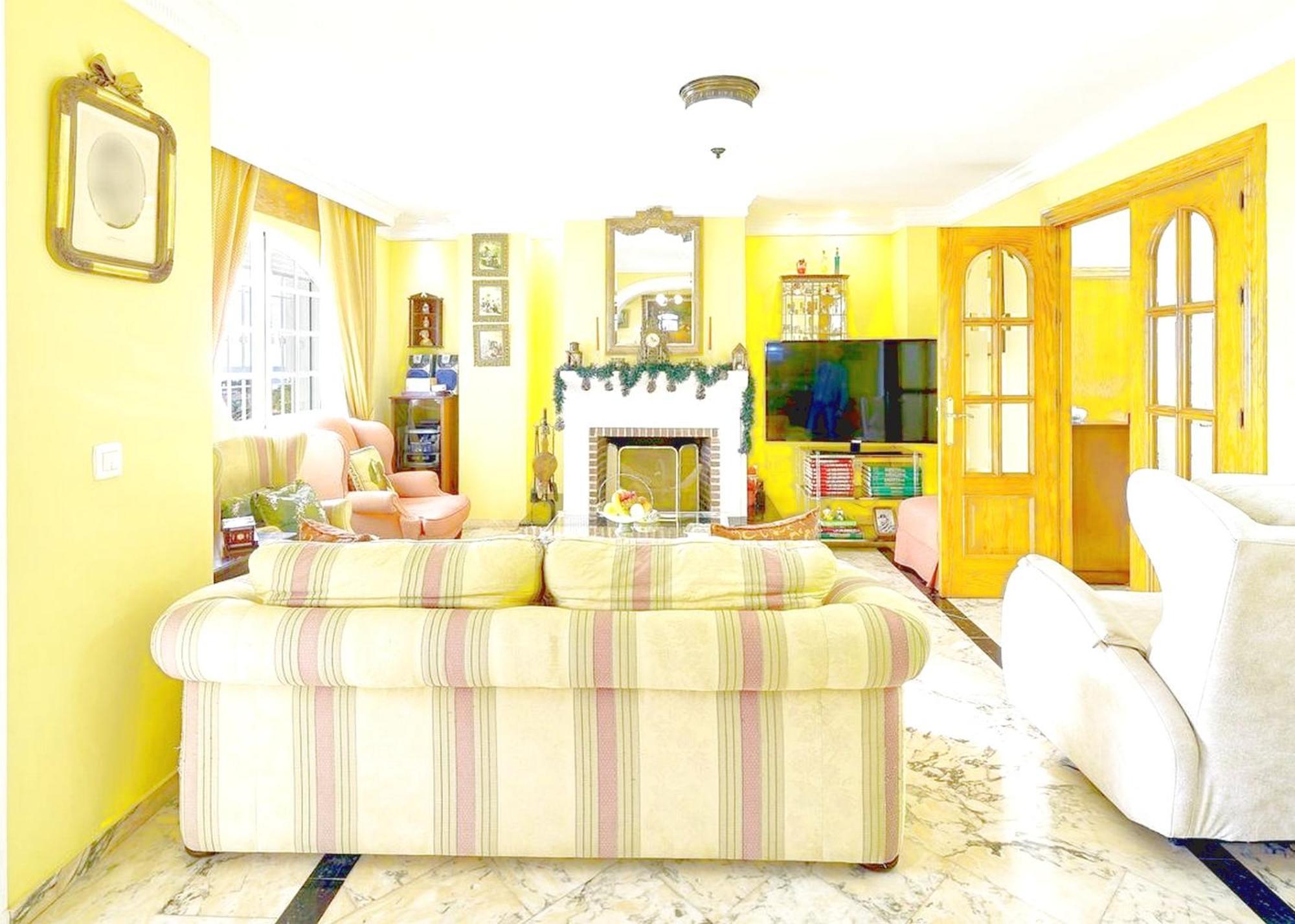 Impeccable Summer Family House Apartment