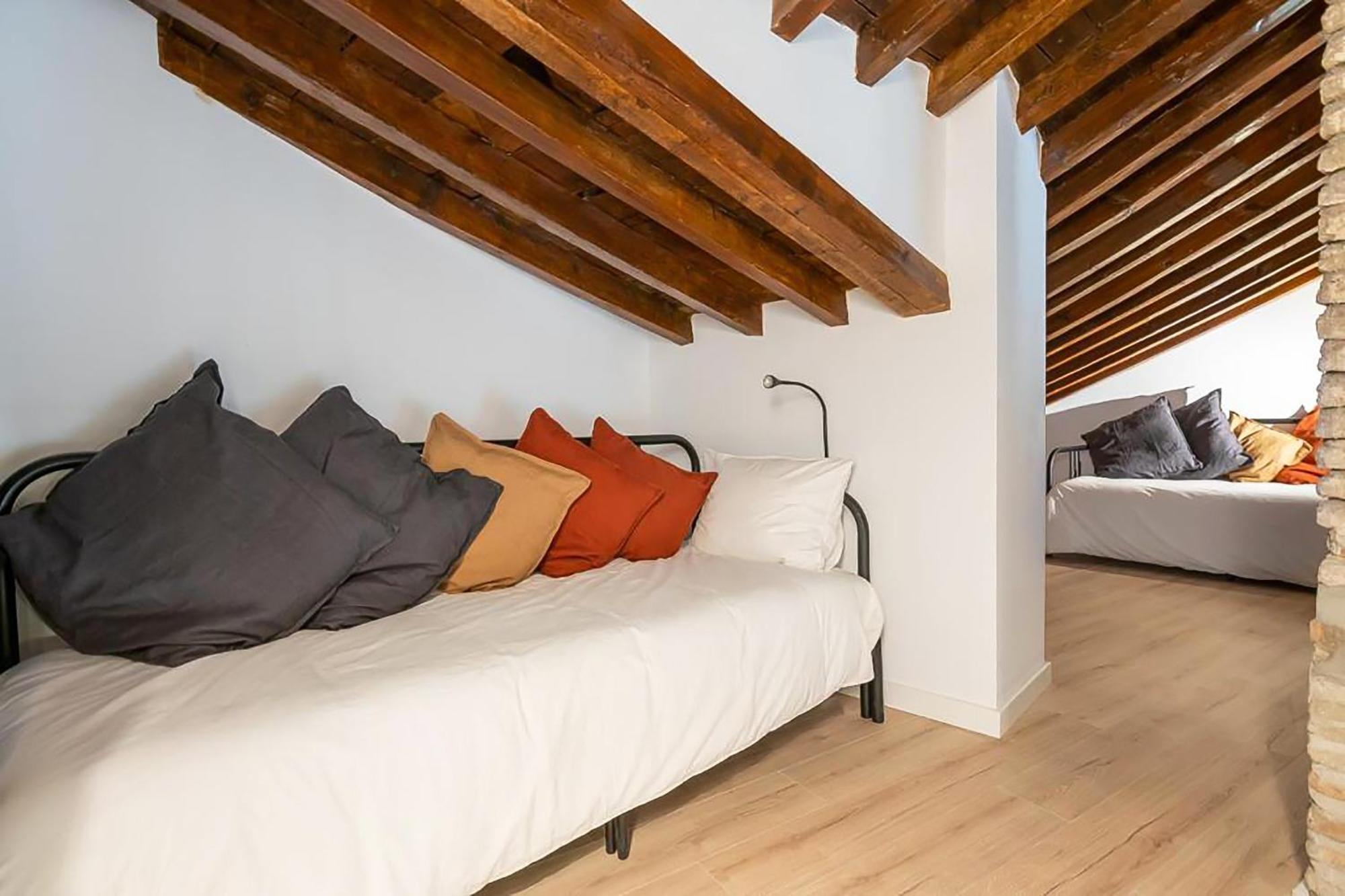 Feelathome Conde Malaga