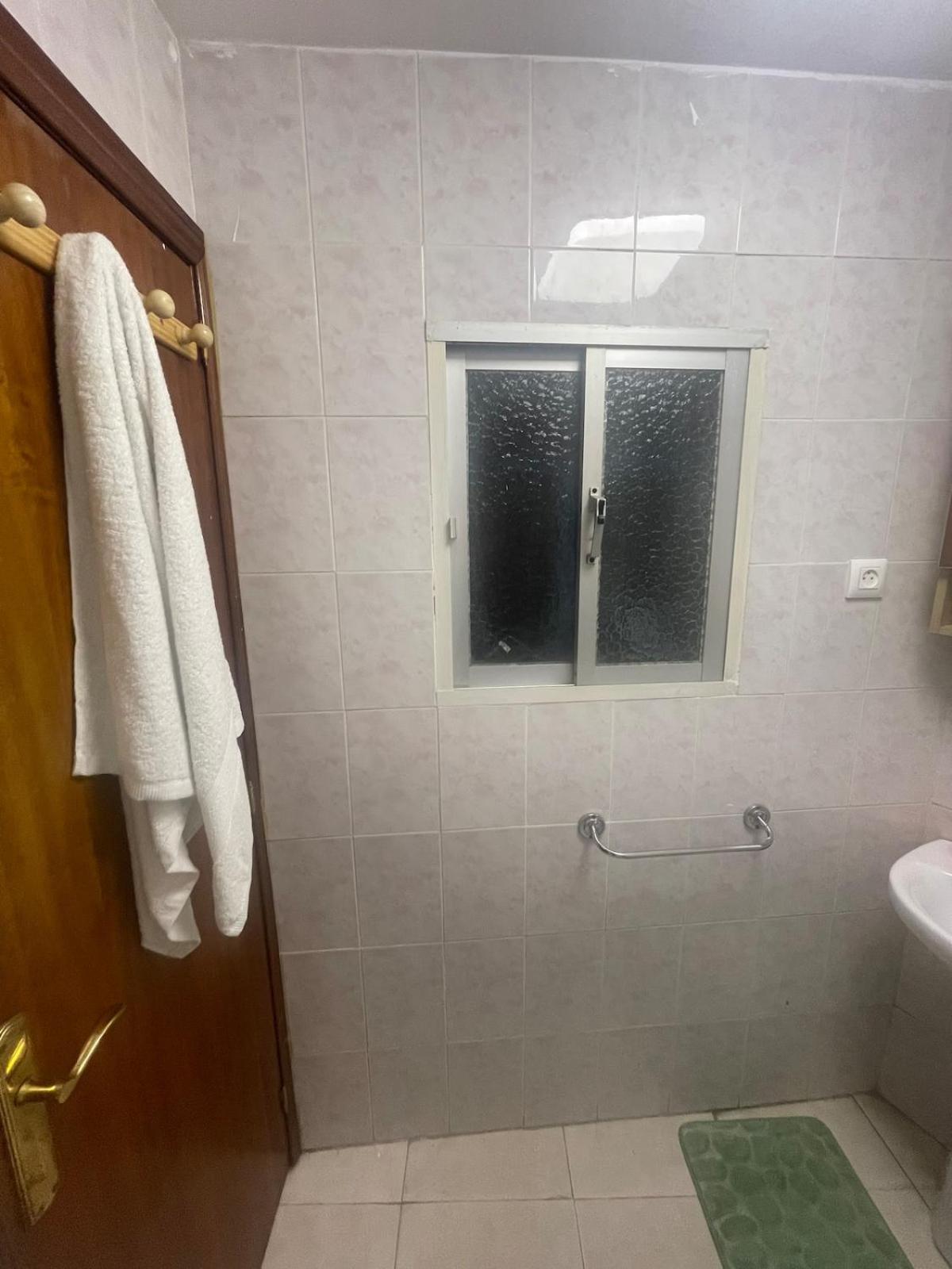 Warm Wood 1 Bedroom Sofa Bed * Malaga