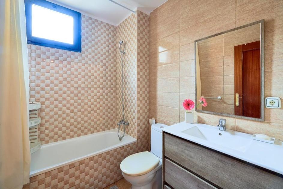 Apartment Urban Oasis In Historic Málaga