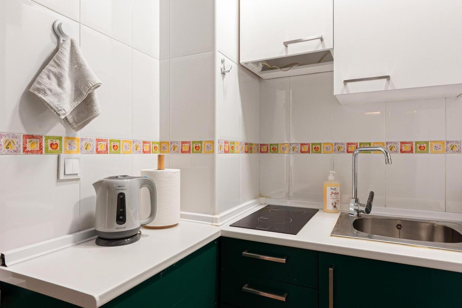 1 Bedroom Flat In Center Apartment