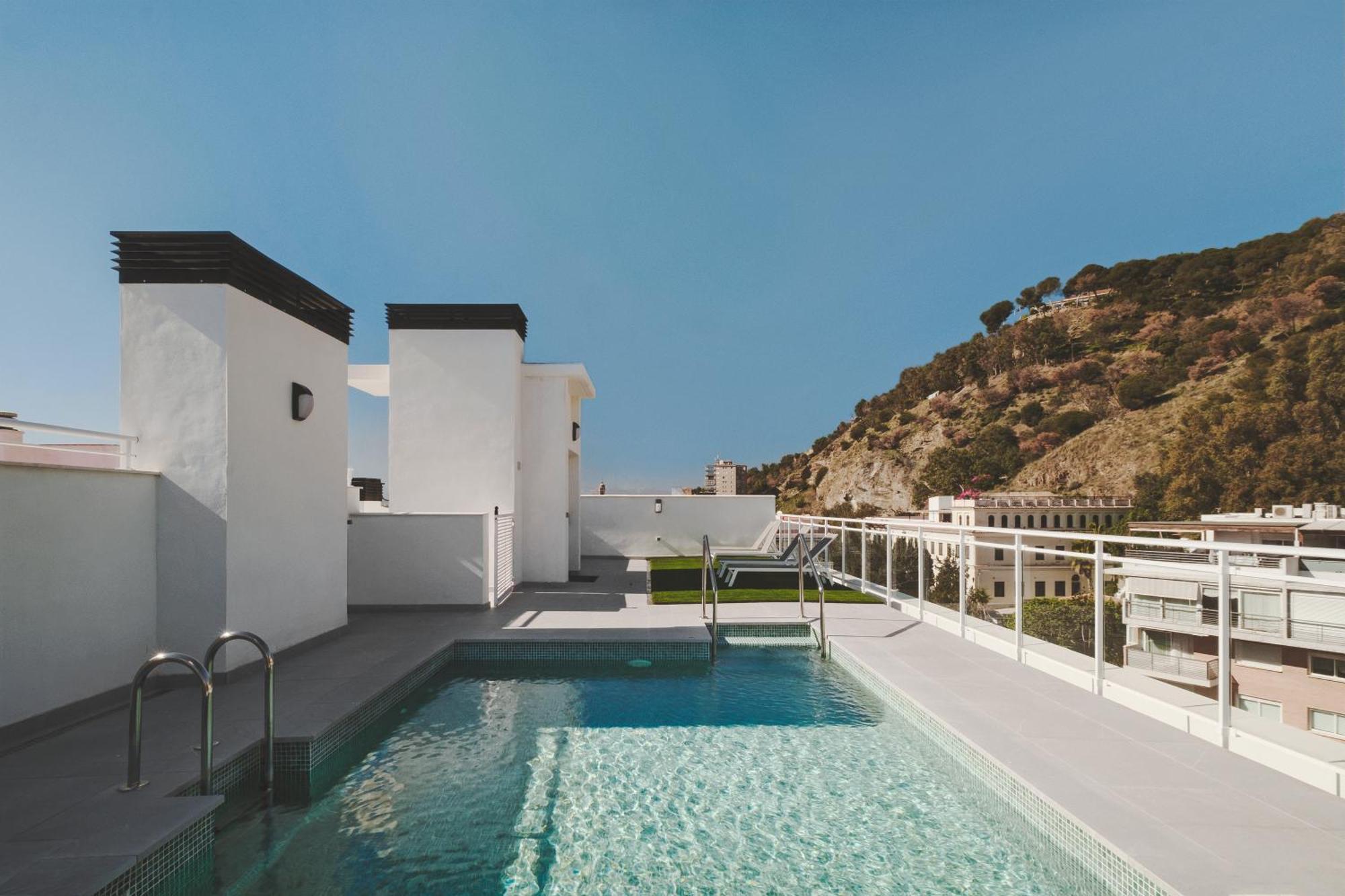 De Lujo En La Malagueta Con Piscina Y Garaje Apartment