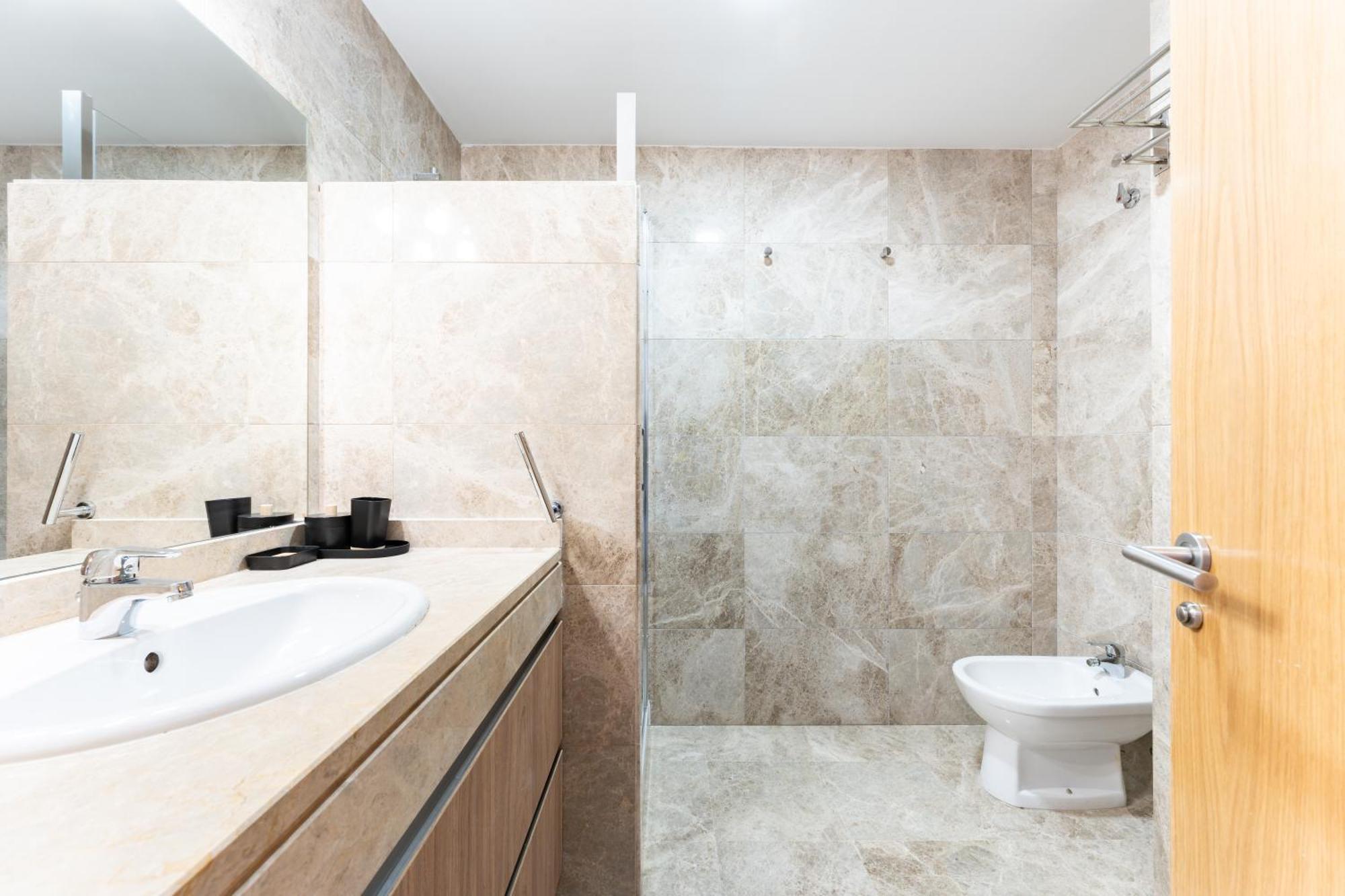 Apartment Maria Zambrano Center & Parking *