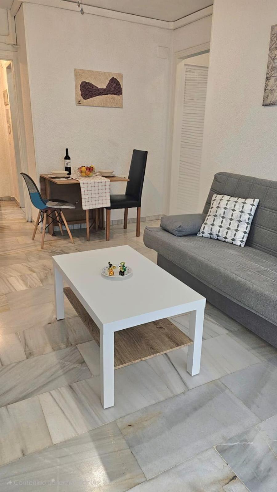 Ideal One Bedroom Center Apartment *