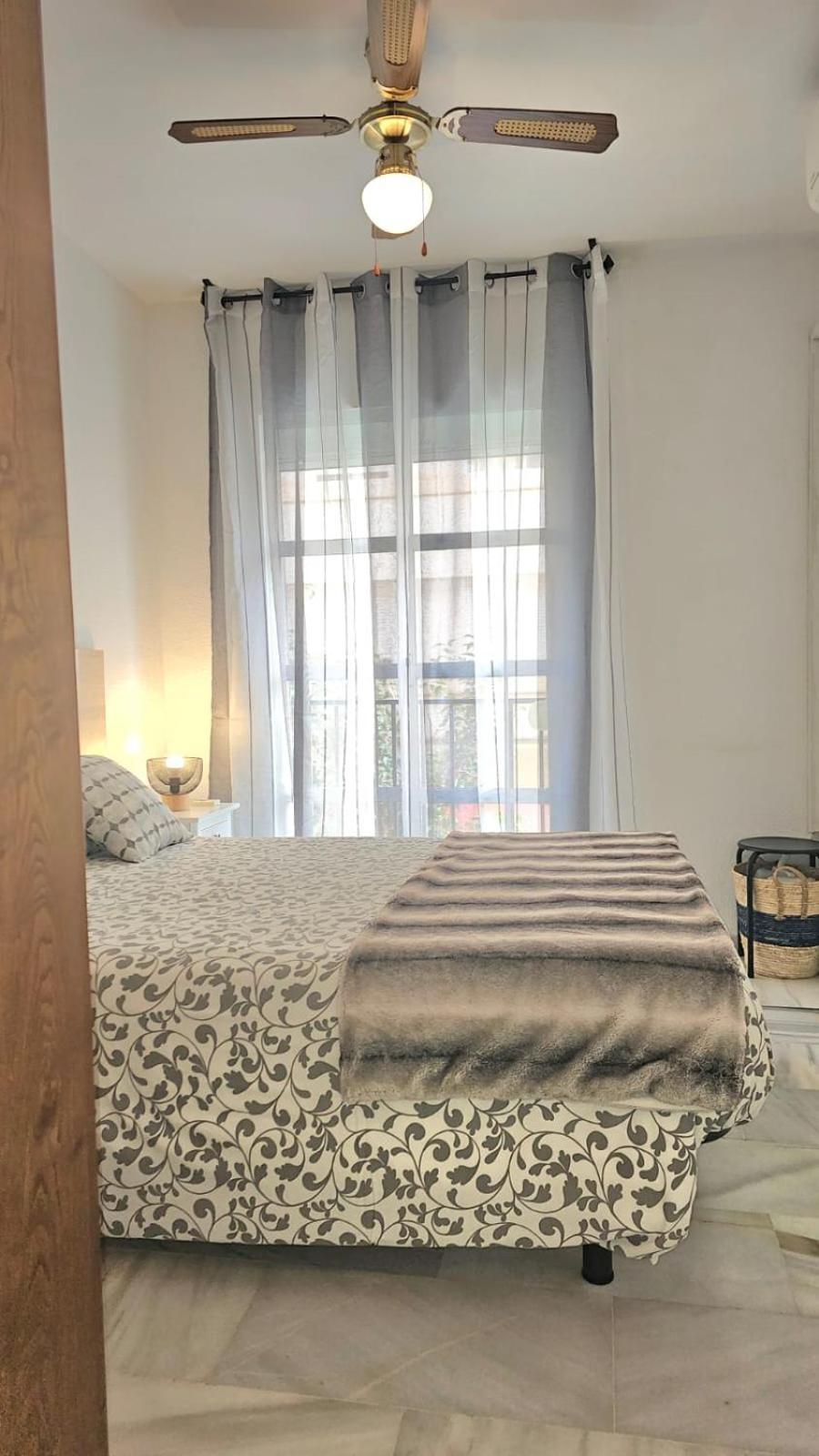 Apartment Ideal One Bedroom Center