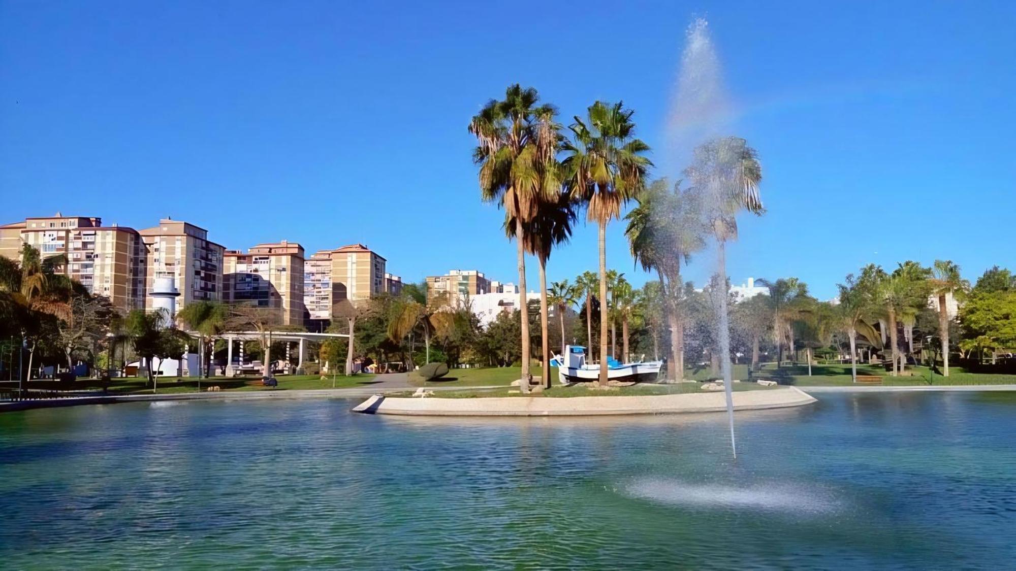 Apartamento Duplex Huelin Ii & *