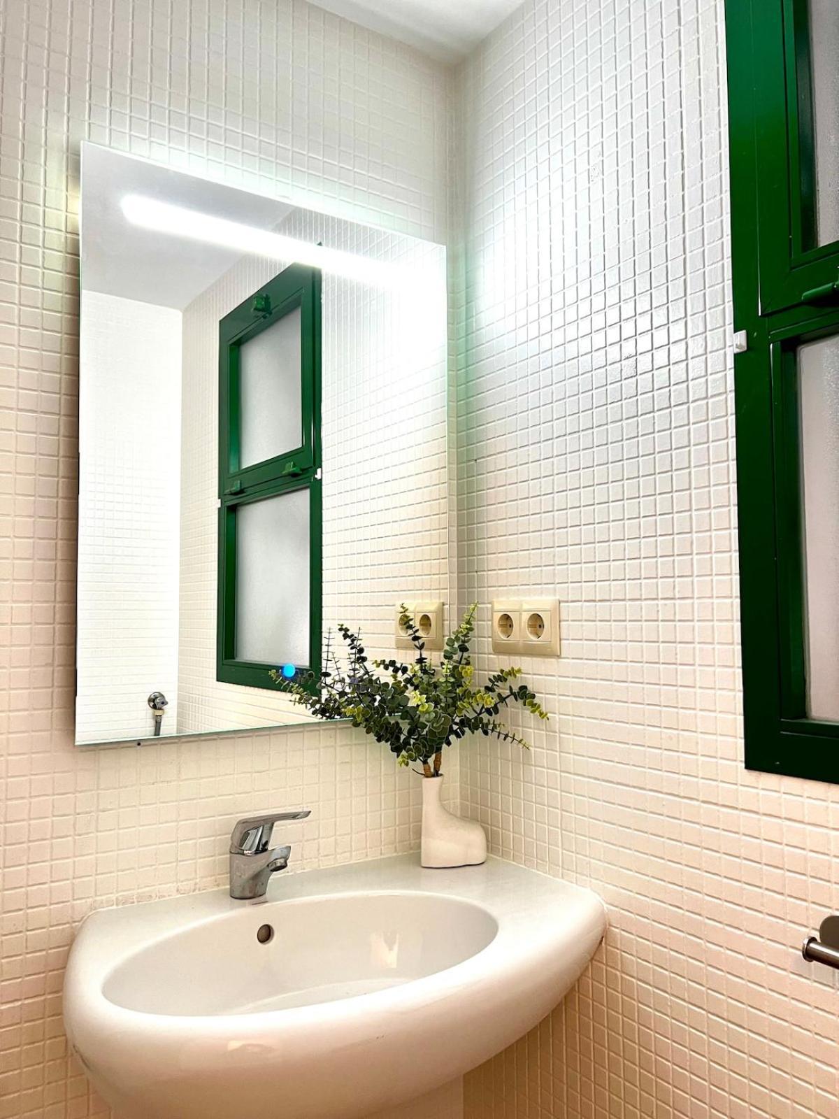 New Elegant Center And Calm Calle Agua Sinese Design Homes Malaga