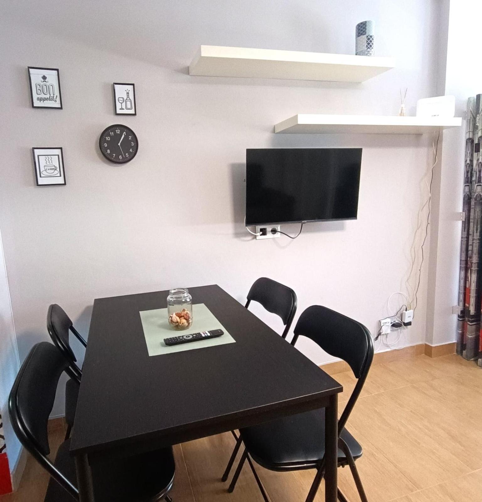 Benal Iris Hercules Agata Apartment Malaga