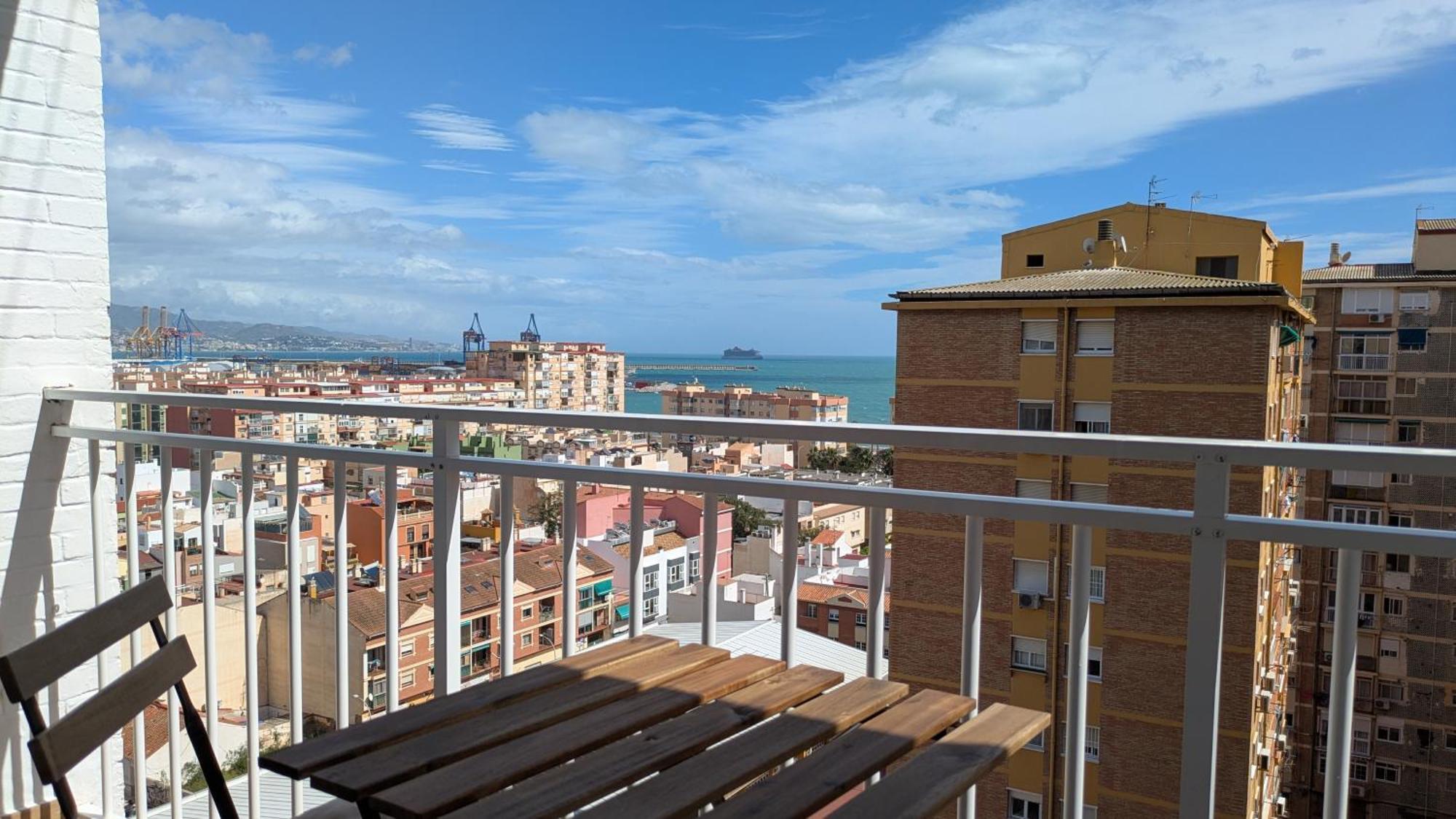 Piso Nuevo Al Lado De La Playa Malaga