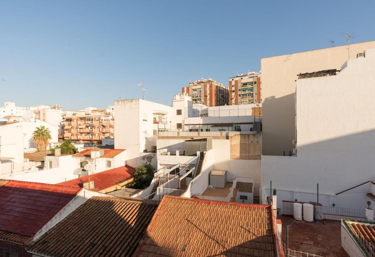 Apartment With Work/study Close To Old Town
