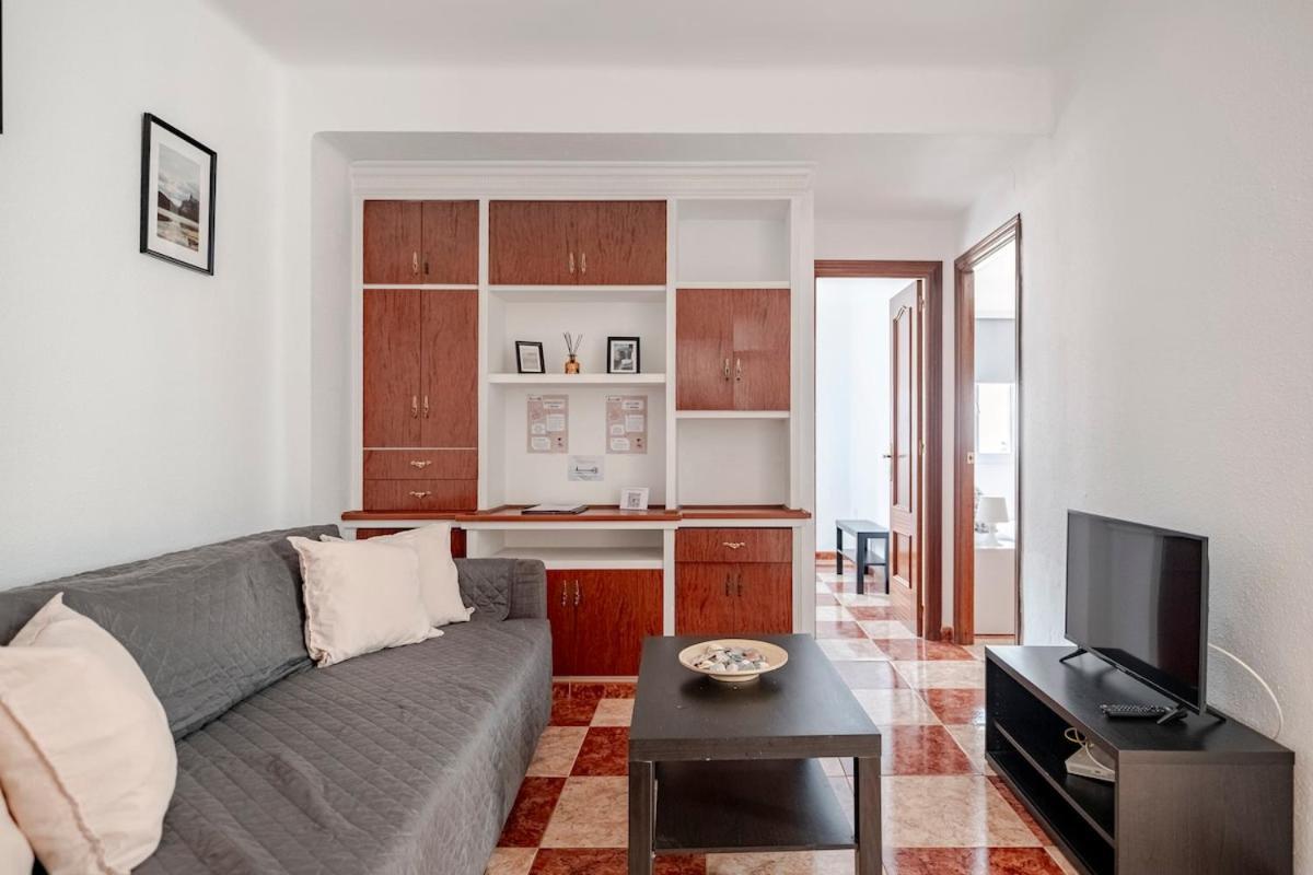 With Work/study Close To Old Town Apartment