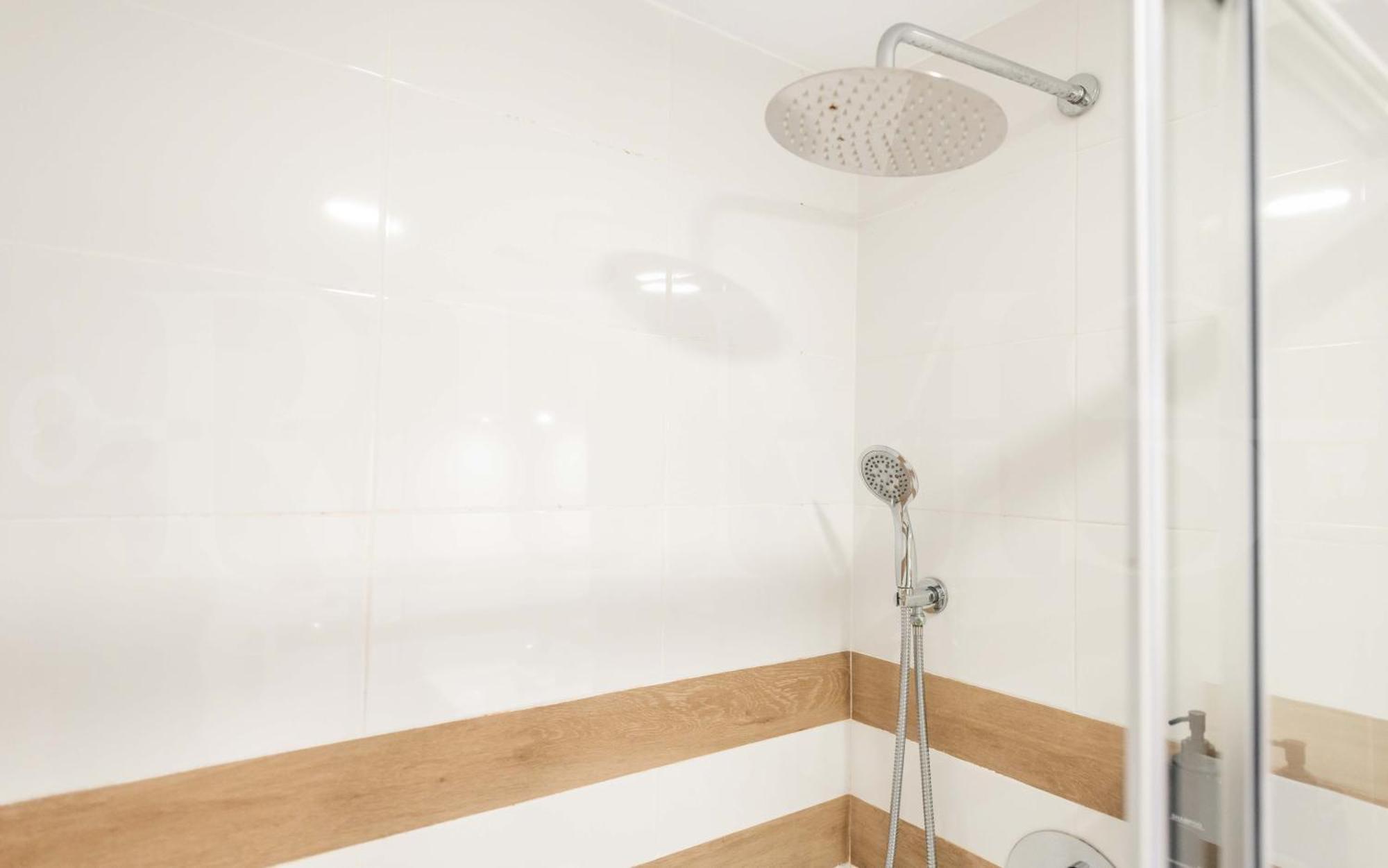 Appartement Peaceful With A Private Patio By Rems *
