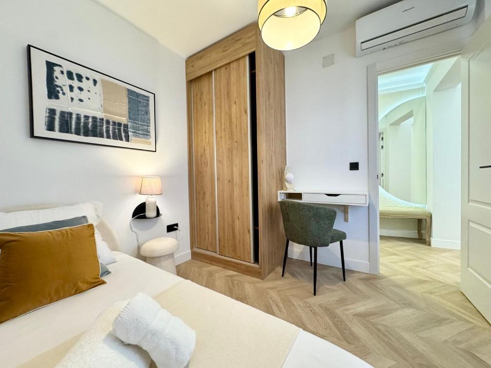 Elegance In The Heart Of * Malaga