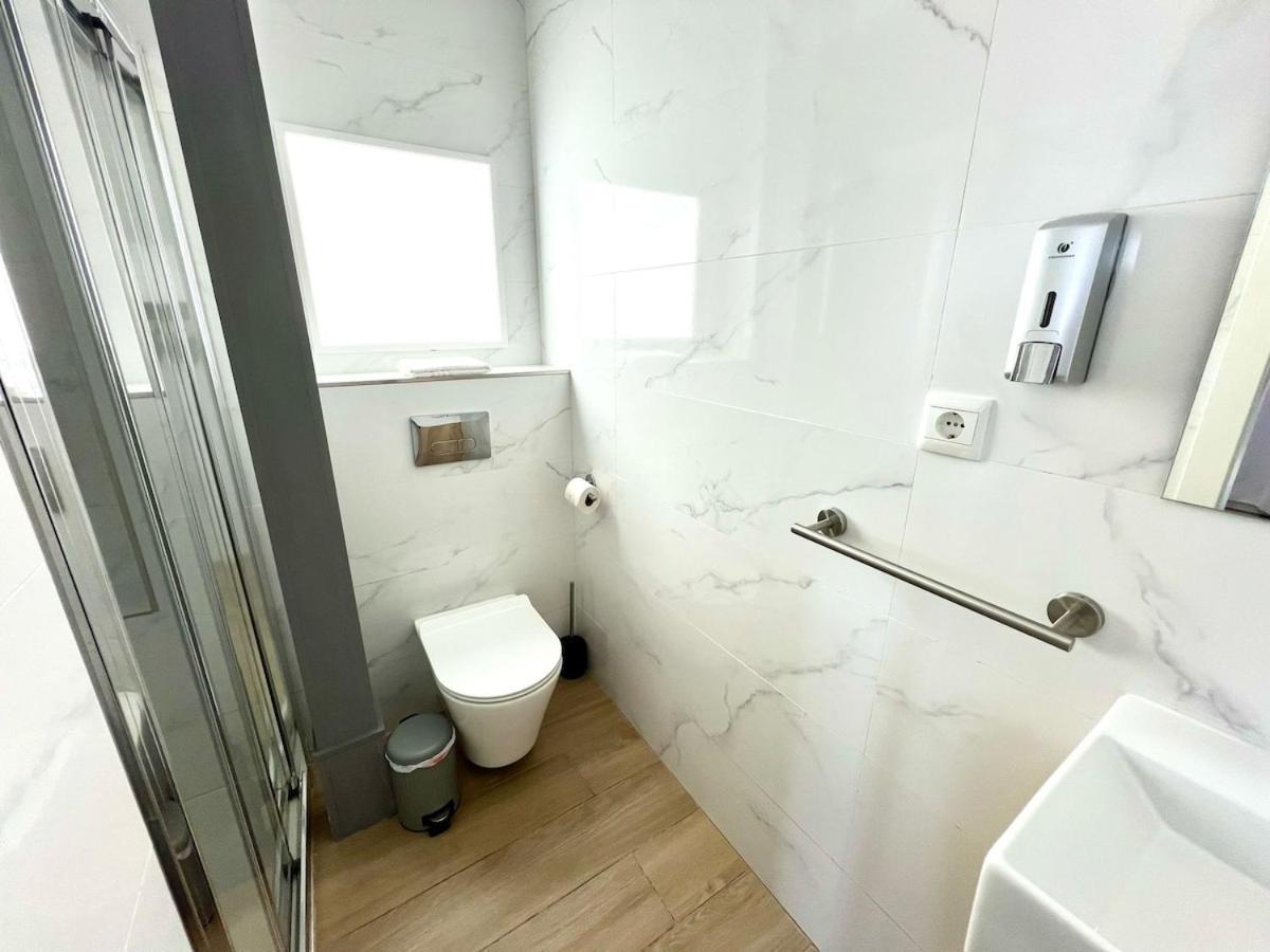 Apartment Velazquez Aeropuerto C Malaga