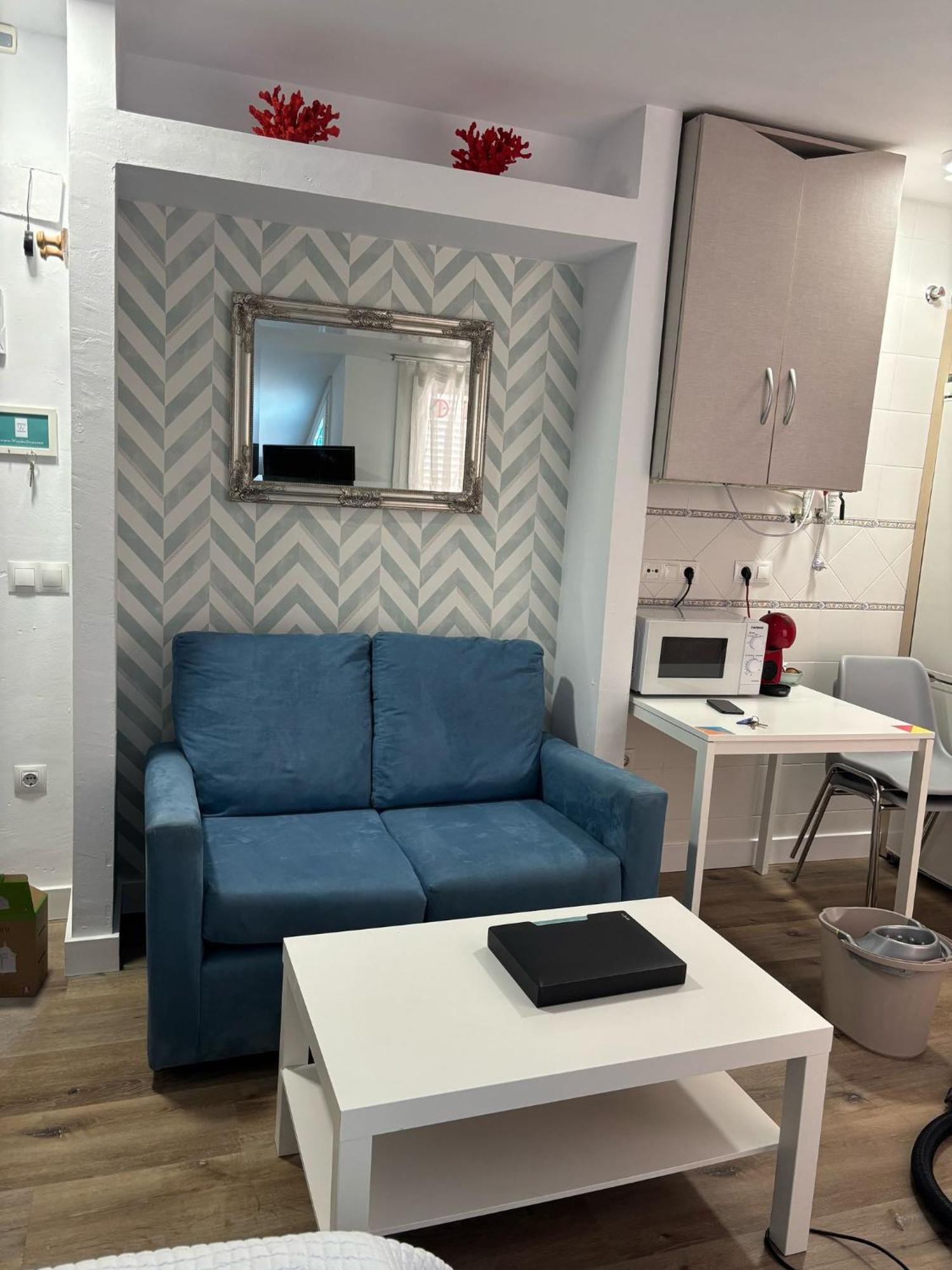 Wonderstays Maribel Apartment