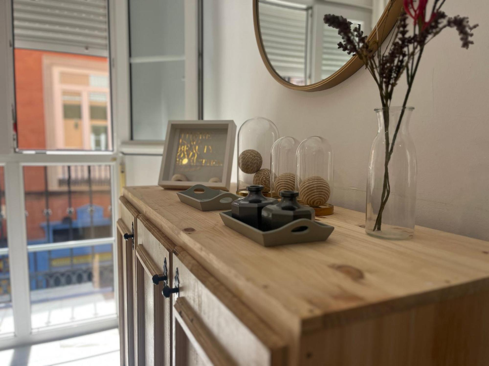 Homely Atarazanas Apartment Malaga