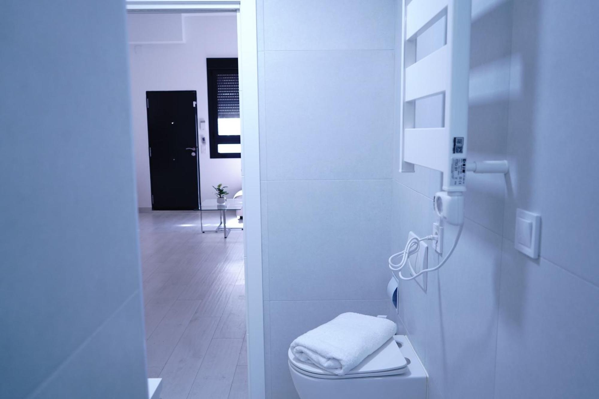 Malagasuite Cozynest Center Apartment *
