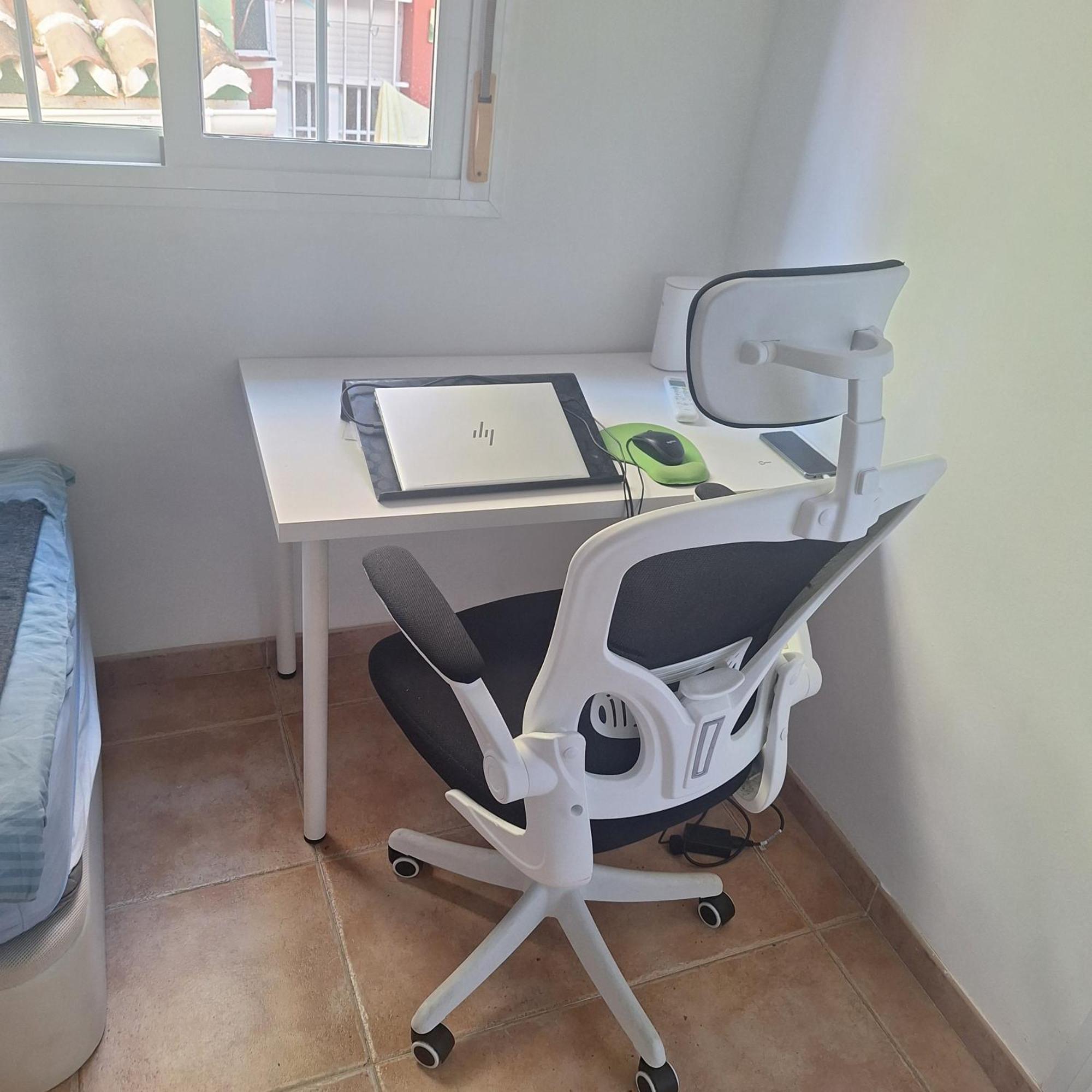 Private Townhouse With Roof Terrace Close To The * Malaga