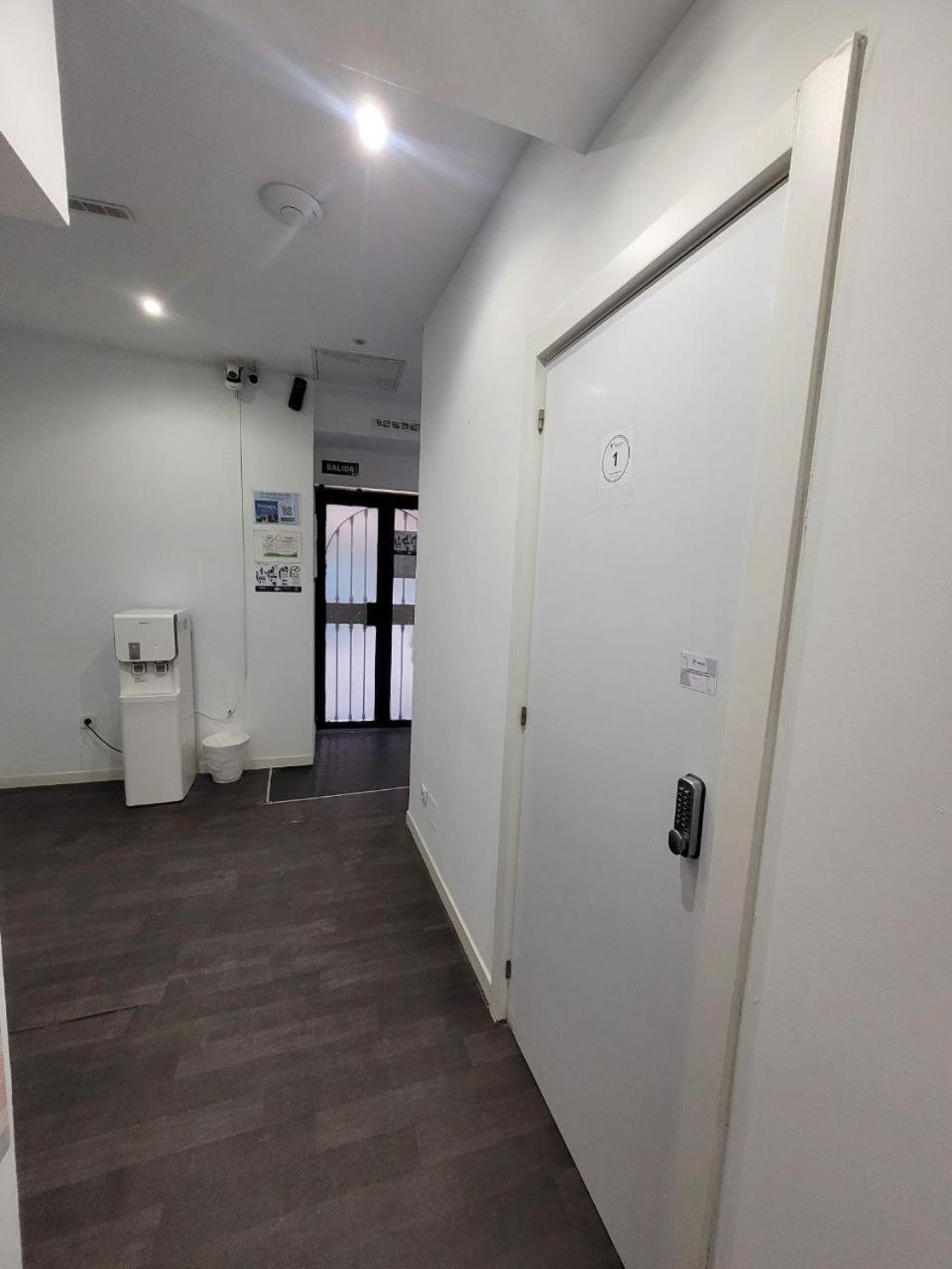 Ayz Frailes - Auto Check-in (adults Only) Guest house 3*