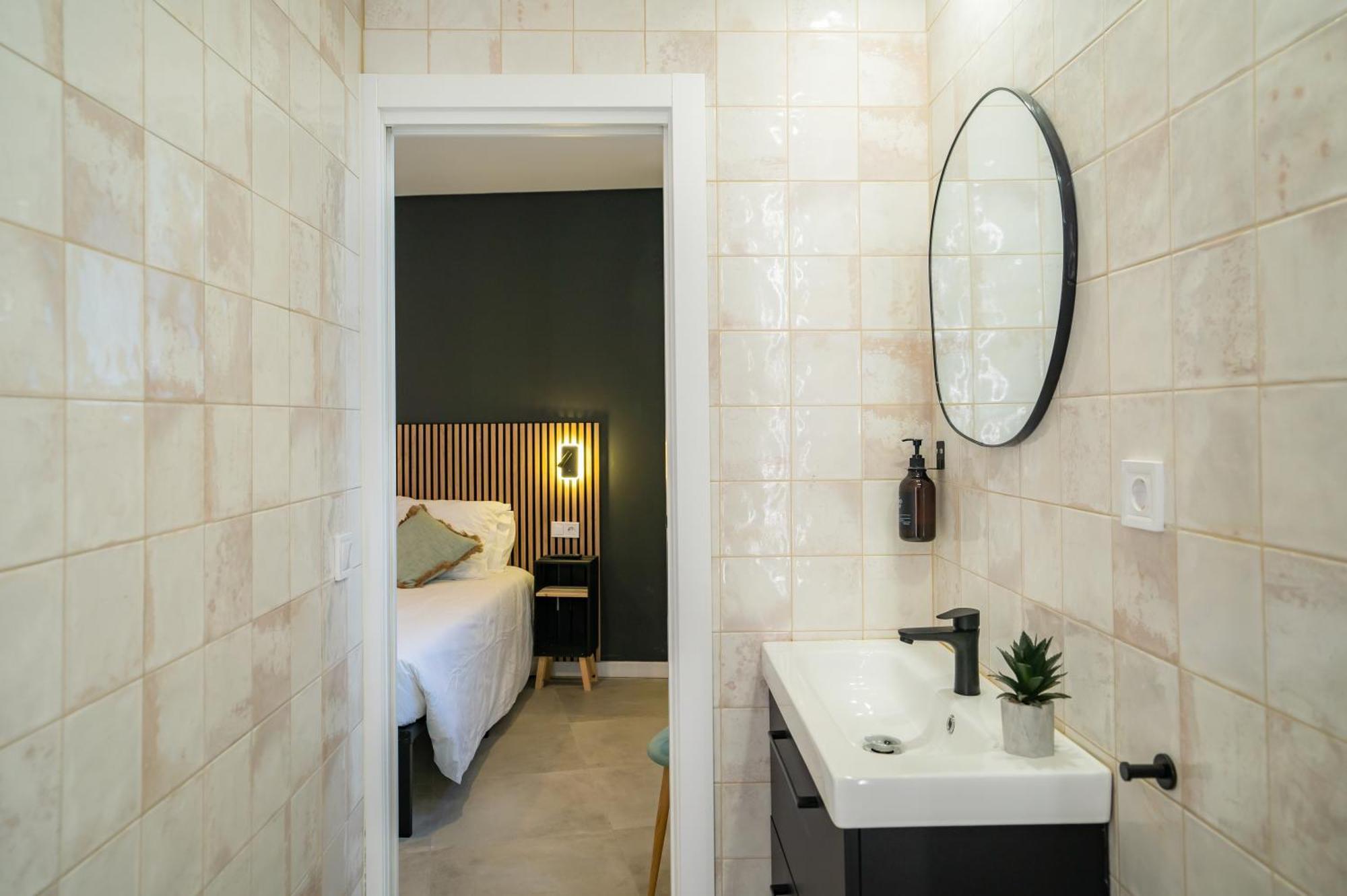Nomad - Airport Iii Apartment *